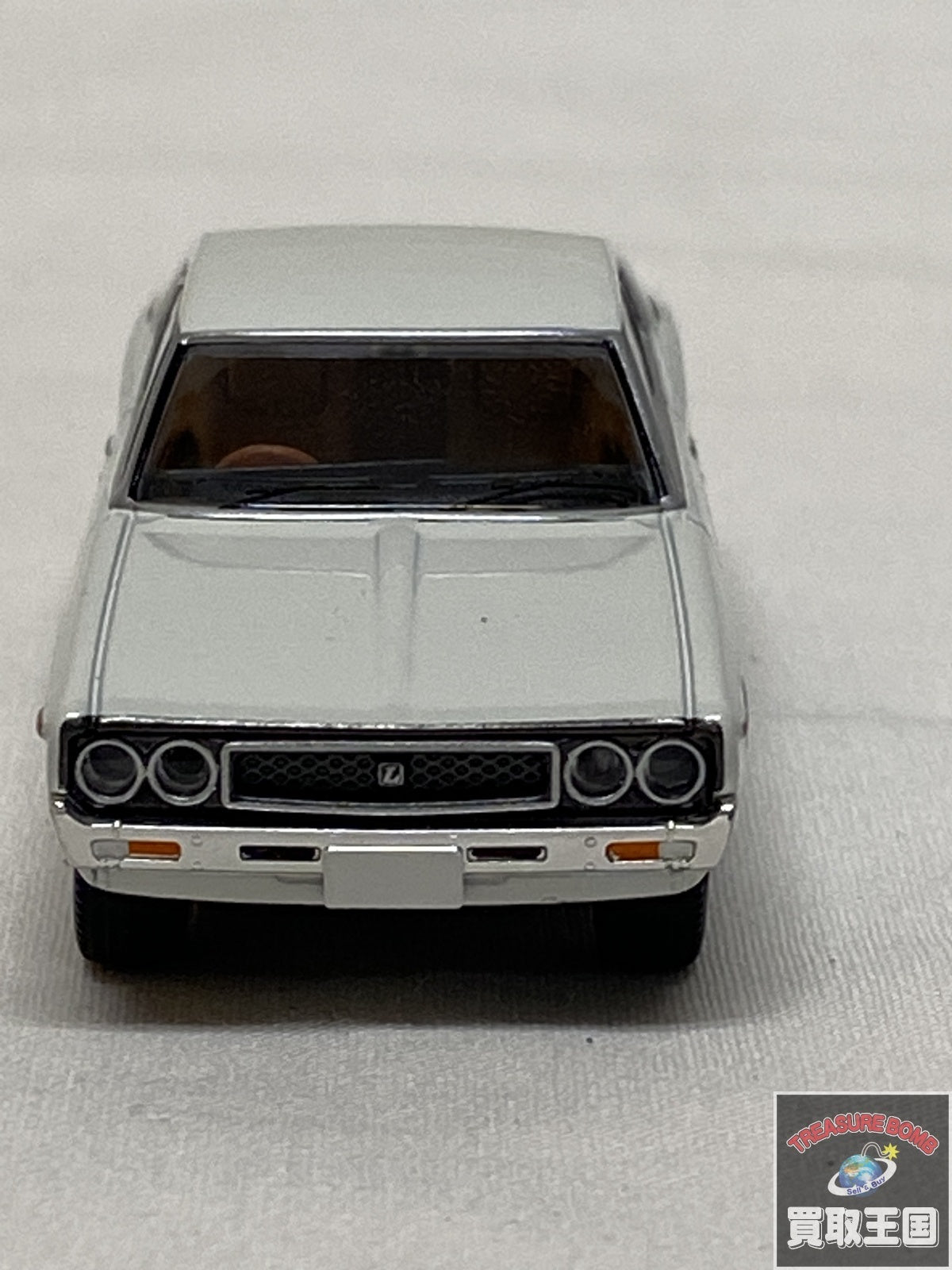 ニッサン ローレル トミカ