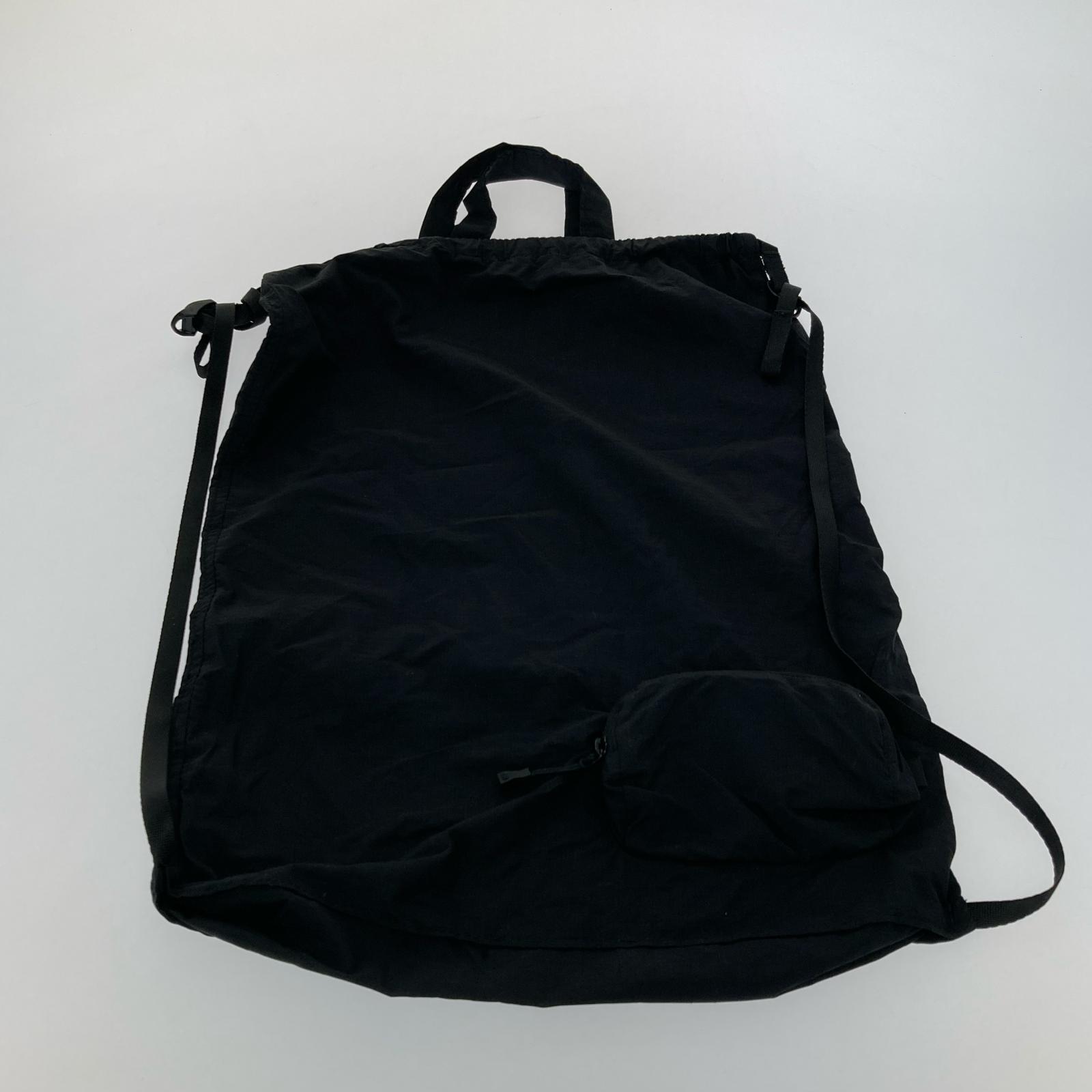 その他バッグ TECH TRAVEL KNAPSACK ブラック