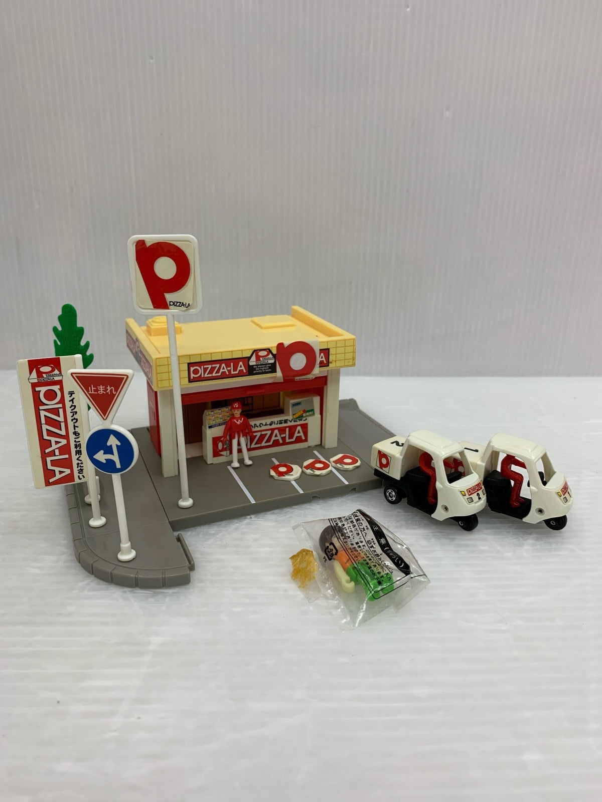 トミカタウン ピザーラ トミカ