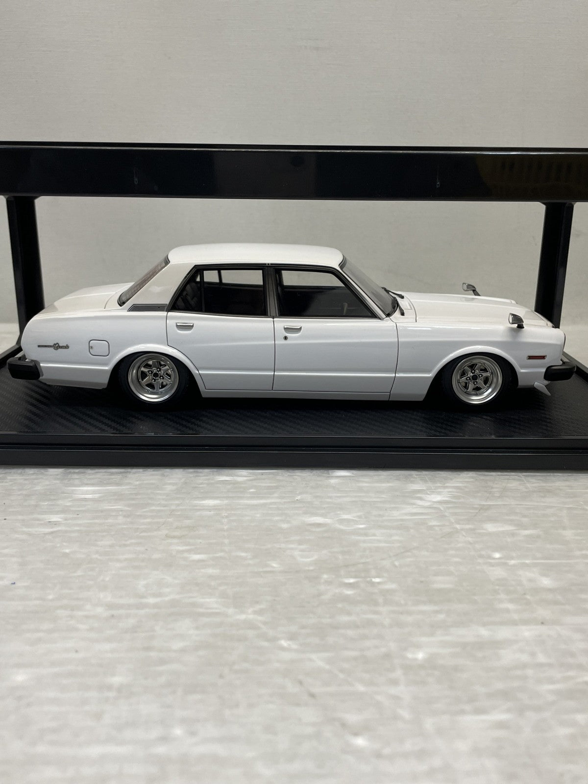 1/18 イグニッションモデル Toyota MarkII セダングランデ スケールカー