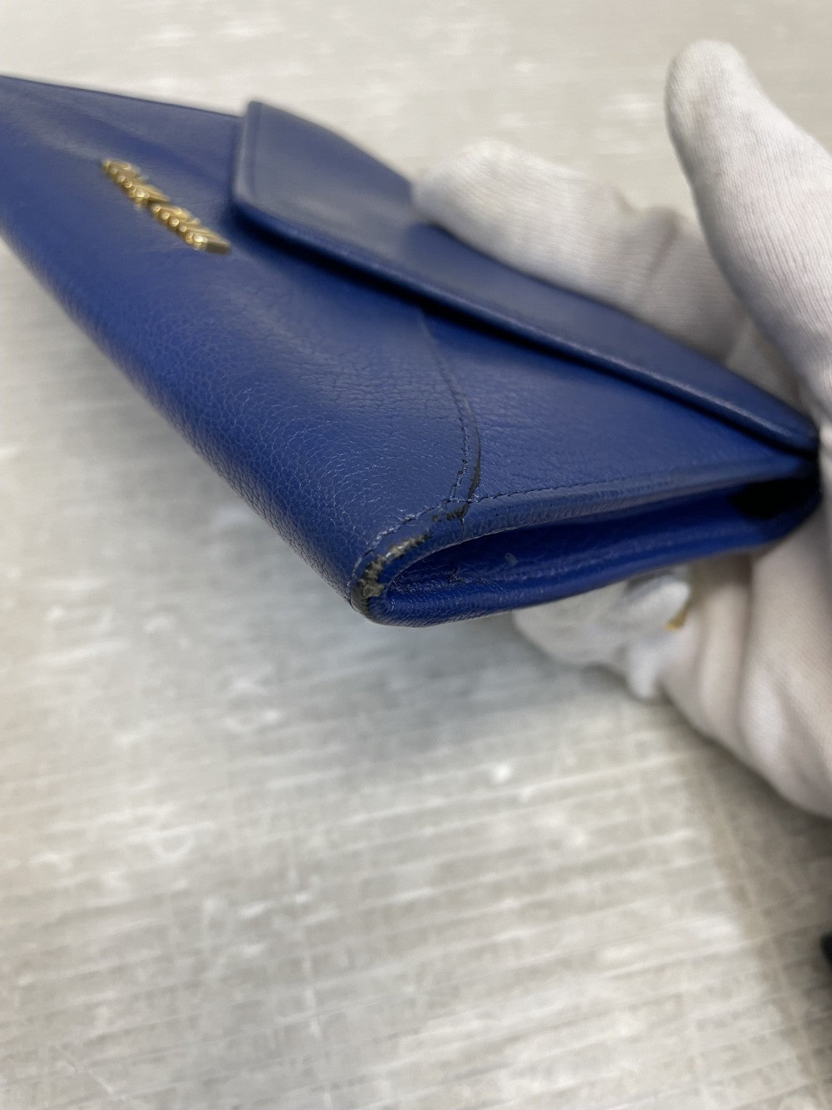 miumiu MADRAS ゴートスキン 封筒型 ウォレット 青