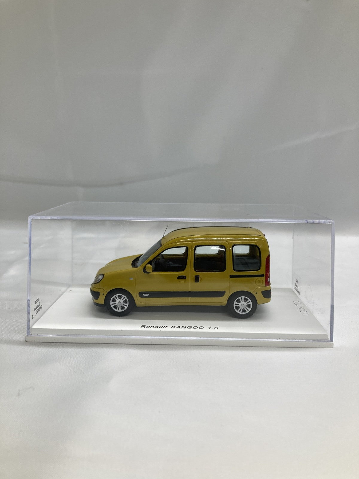 スパーク ルノー カングー イエロー スケールカー