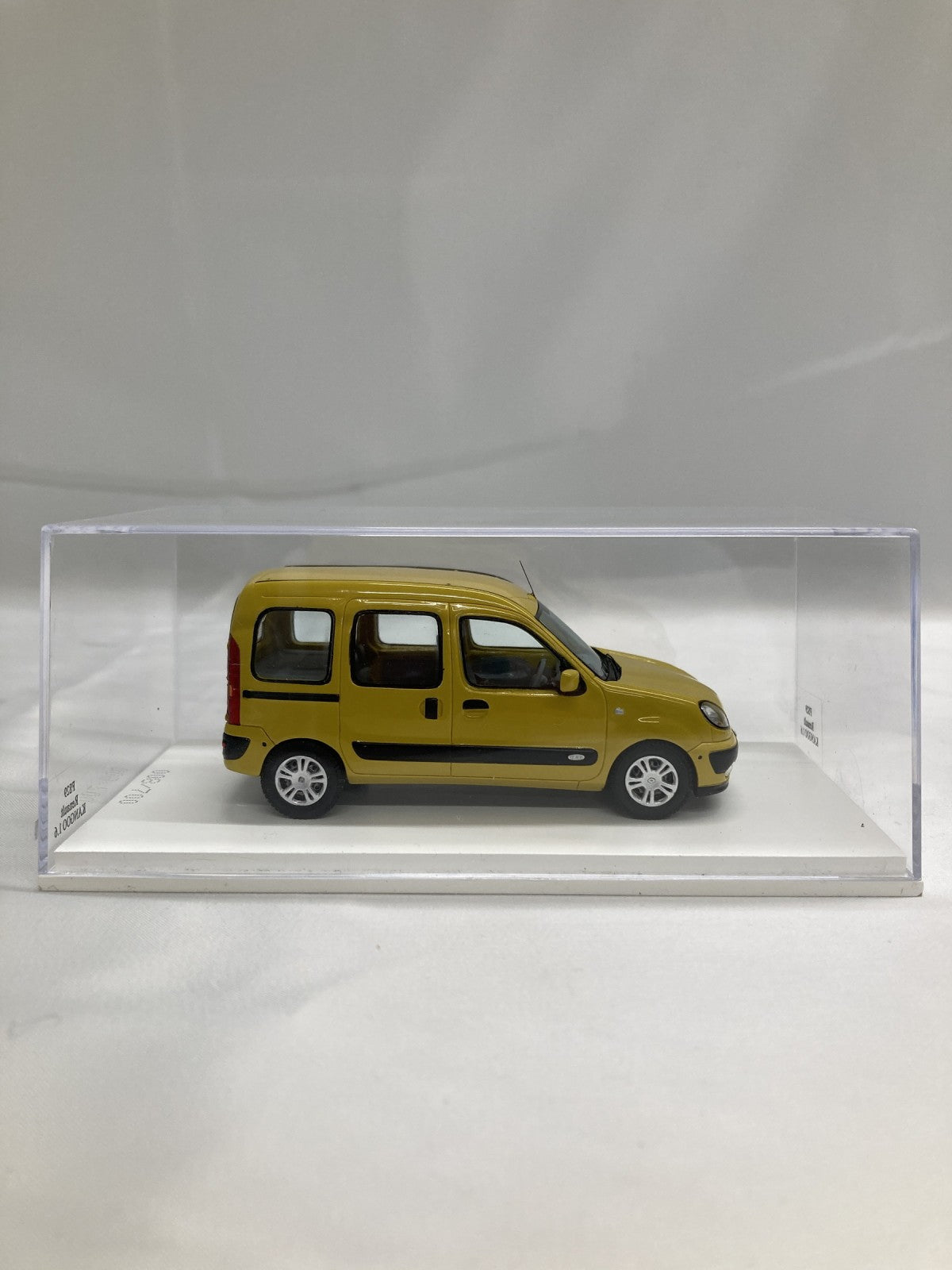 スパーク ルノー カングー イエロー スケールカー
