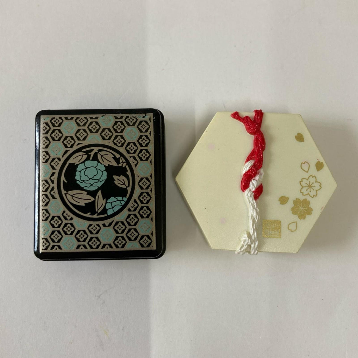 和SWEETS シークレット 贈り物 リーメント