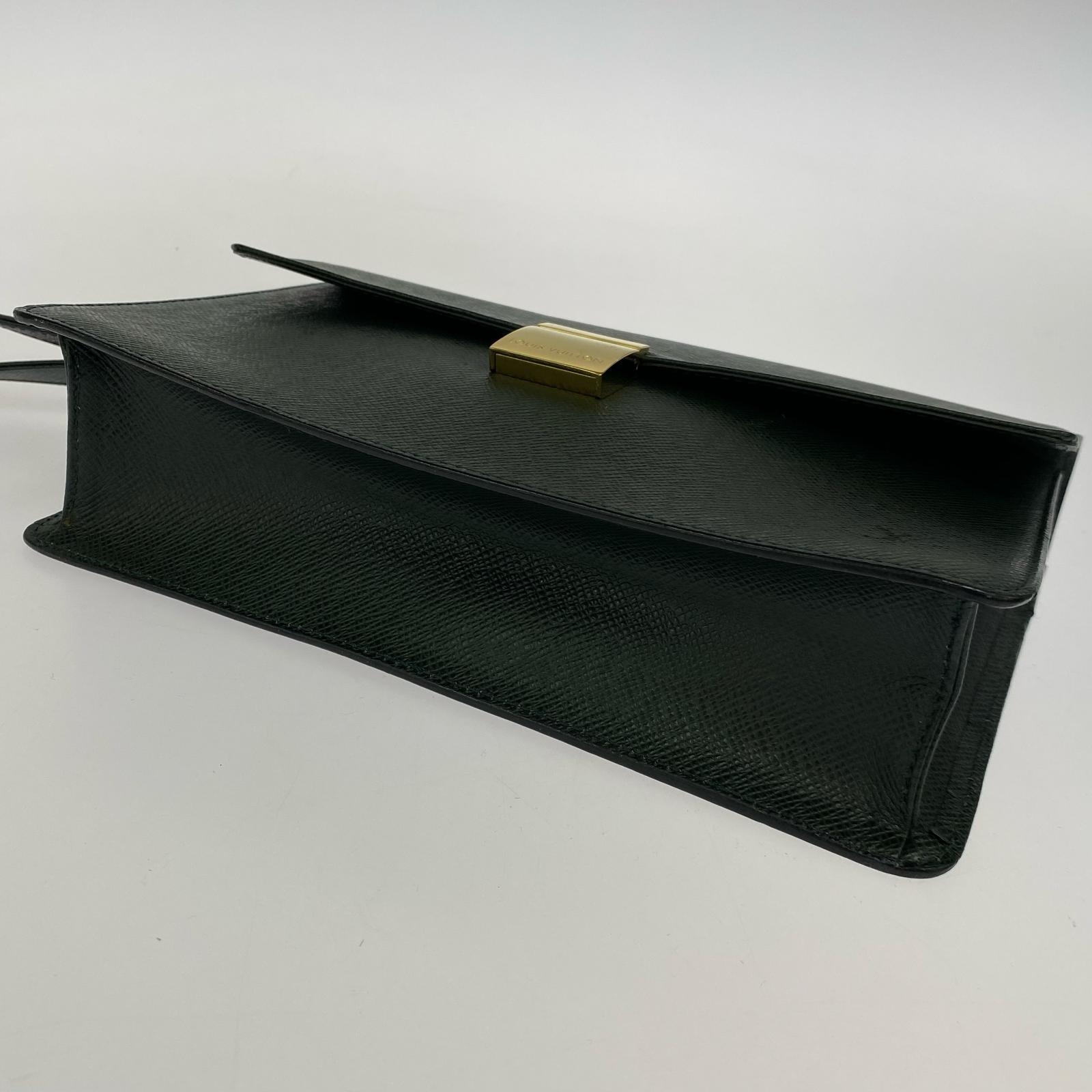 LV タイガ クラッチバッグ