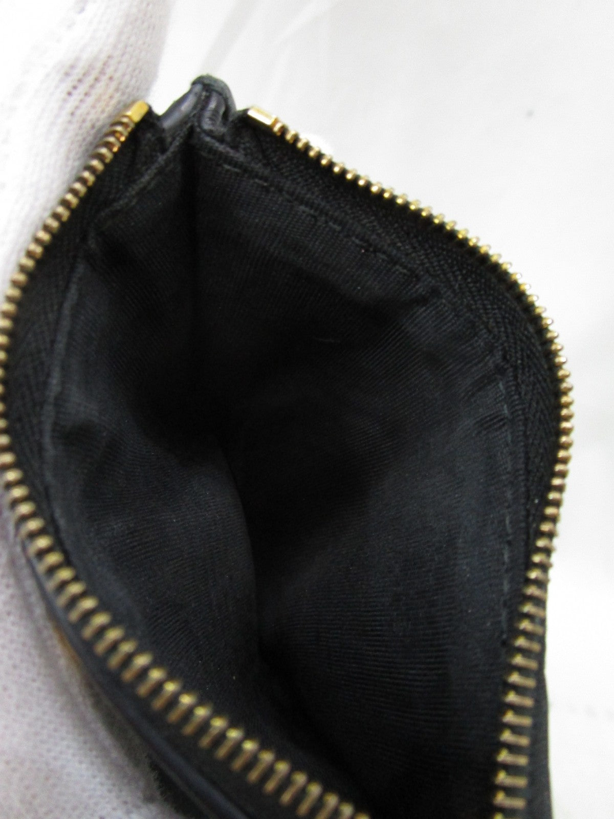 ダリアウォレット 二つ折り財布 黒