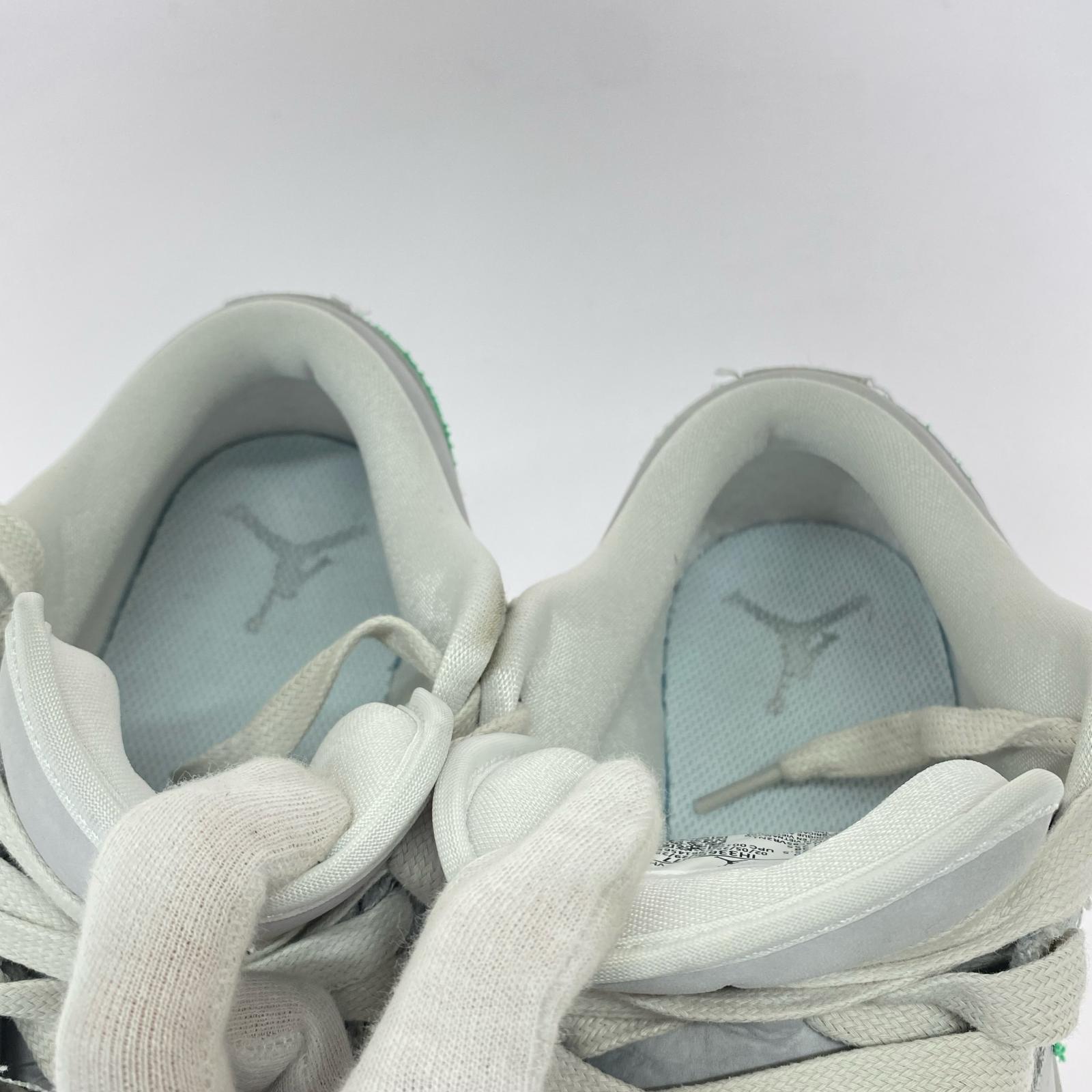 スニーカー WMNS AIR JORDAN 1 LOW SE(25.5) 25.5cm (US7 1/2 UK7 EU41) グレー