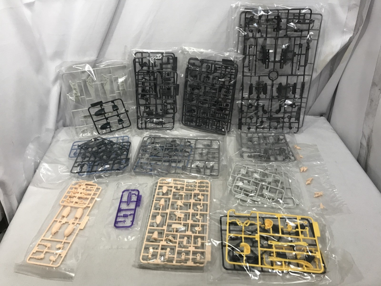アオシマ V.F.G. マクロスF VF-25S メサイア その他ロボットプラモ