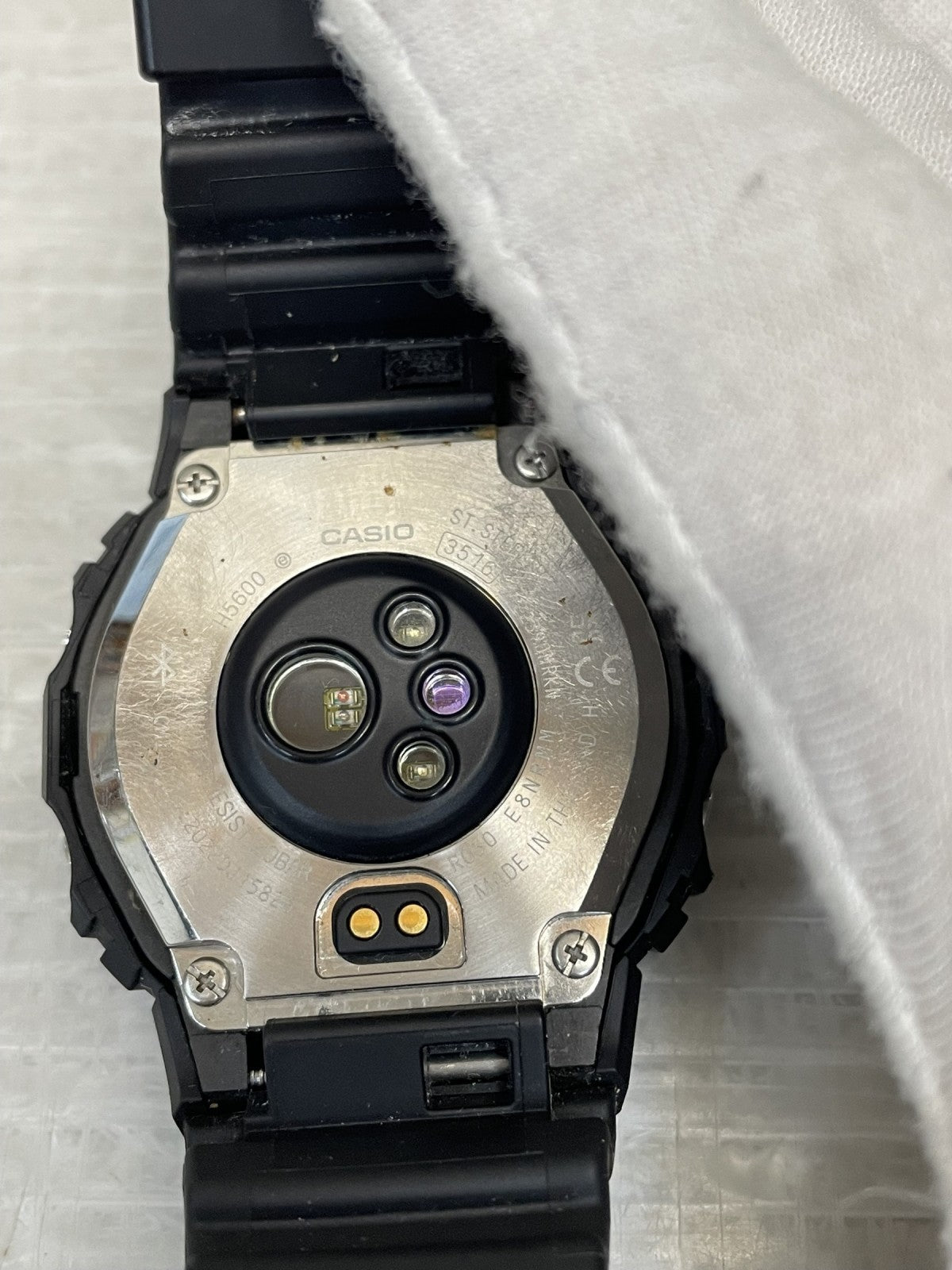 腕時計 CASIO G-SHOCK DW-H5600 G-SQUAD メタルベゼル 腕時計