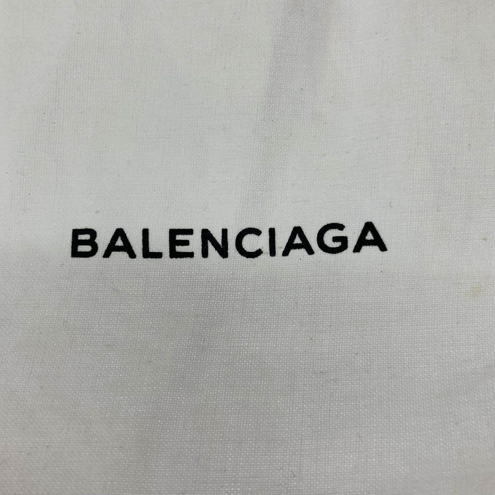 BARENCIAGA ロゴキャップ 黒