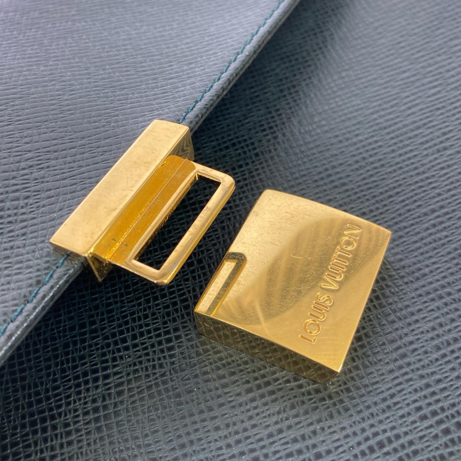 LV タイガ クラッチバッグ
