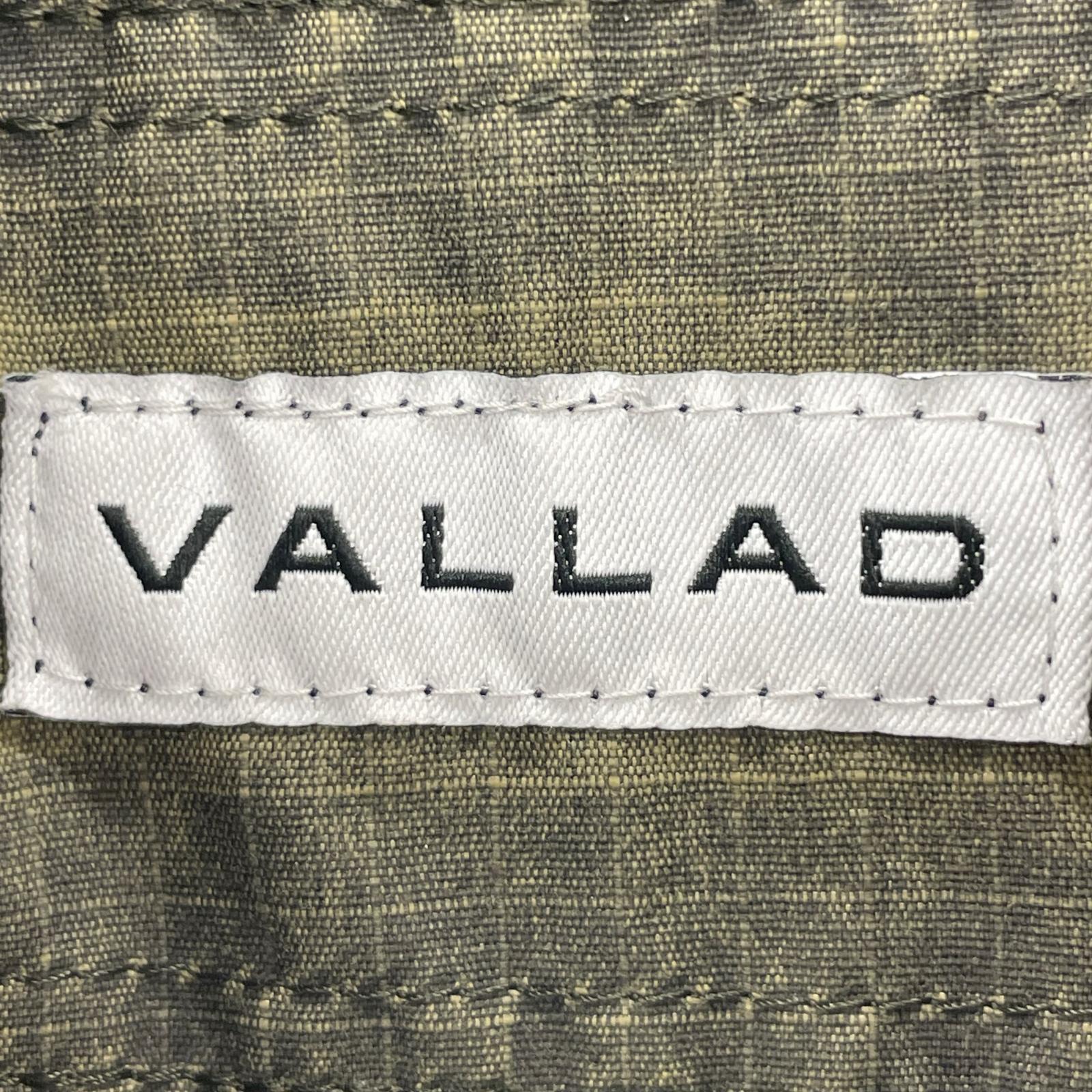 ジャケット VALLAD ナイロンジャケット 緑 (L) L グリーン