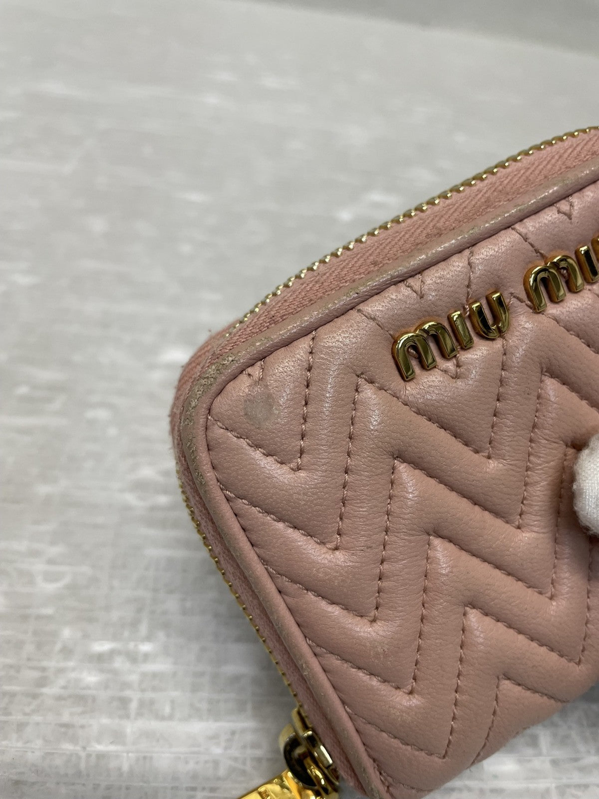 miumiu ラウンドジップ コインカードケース ピンク