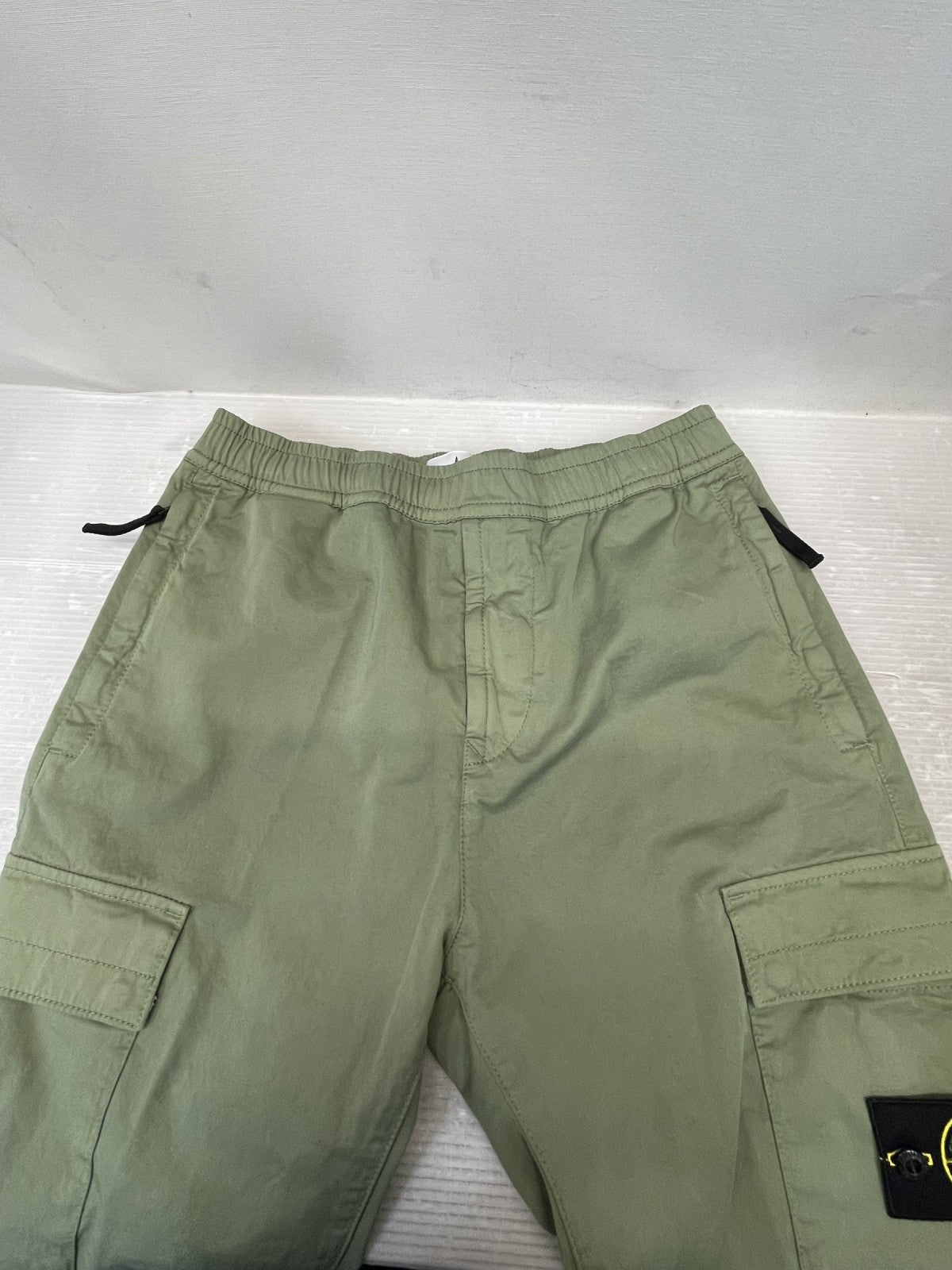 パンツ STONE ISLAND ガーメントダイテーパードカーゴパンツ