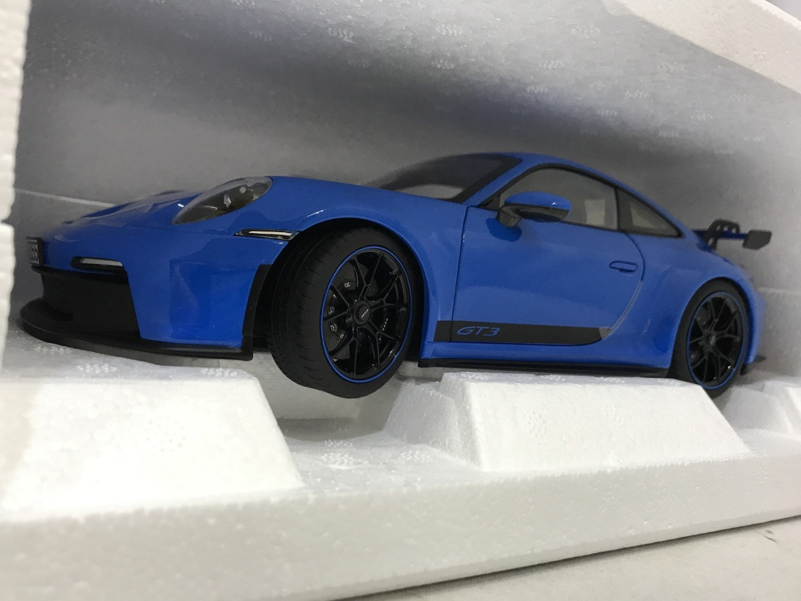 Norev 1/18 ポルシェ 911 GT3 2021 シャークブルー スケールカー