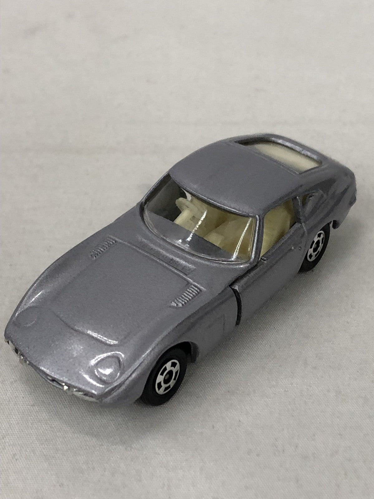 トミカ 黒箱 2000GT(シルバー) トミカ