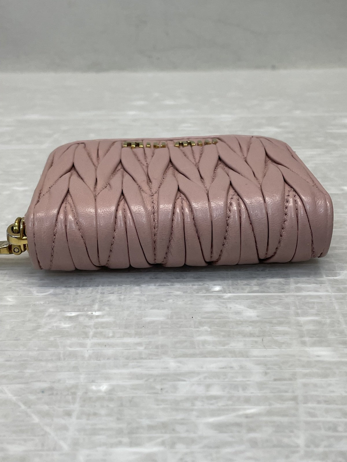 miumiu マテラッセ ラウンドジップ コインケース ピンク