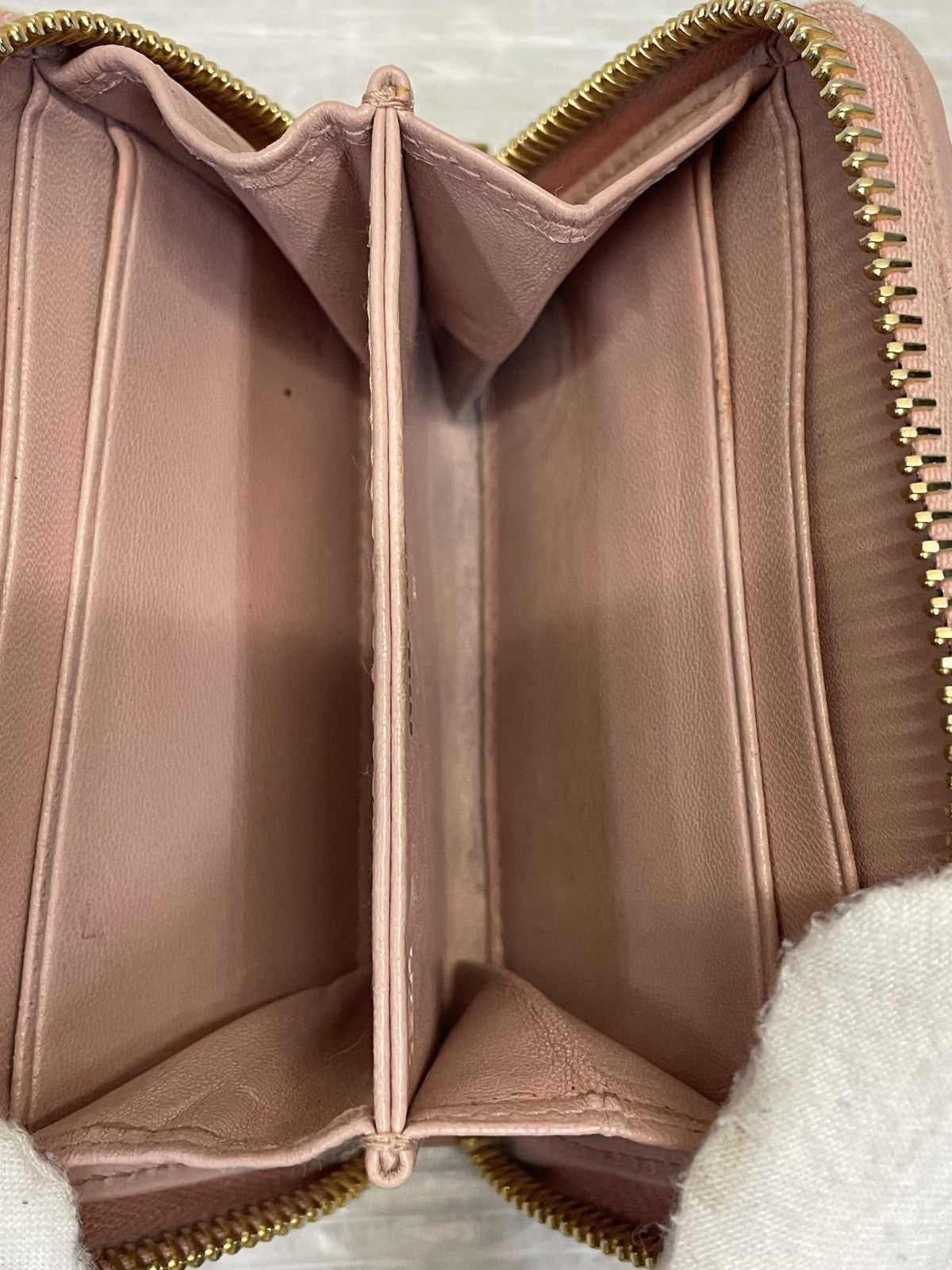 miumiu マテラッセ ラウンドジップ コインケース ピンク