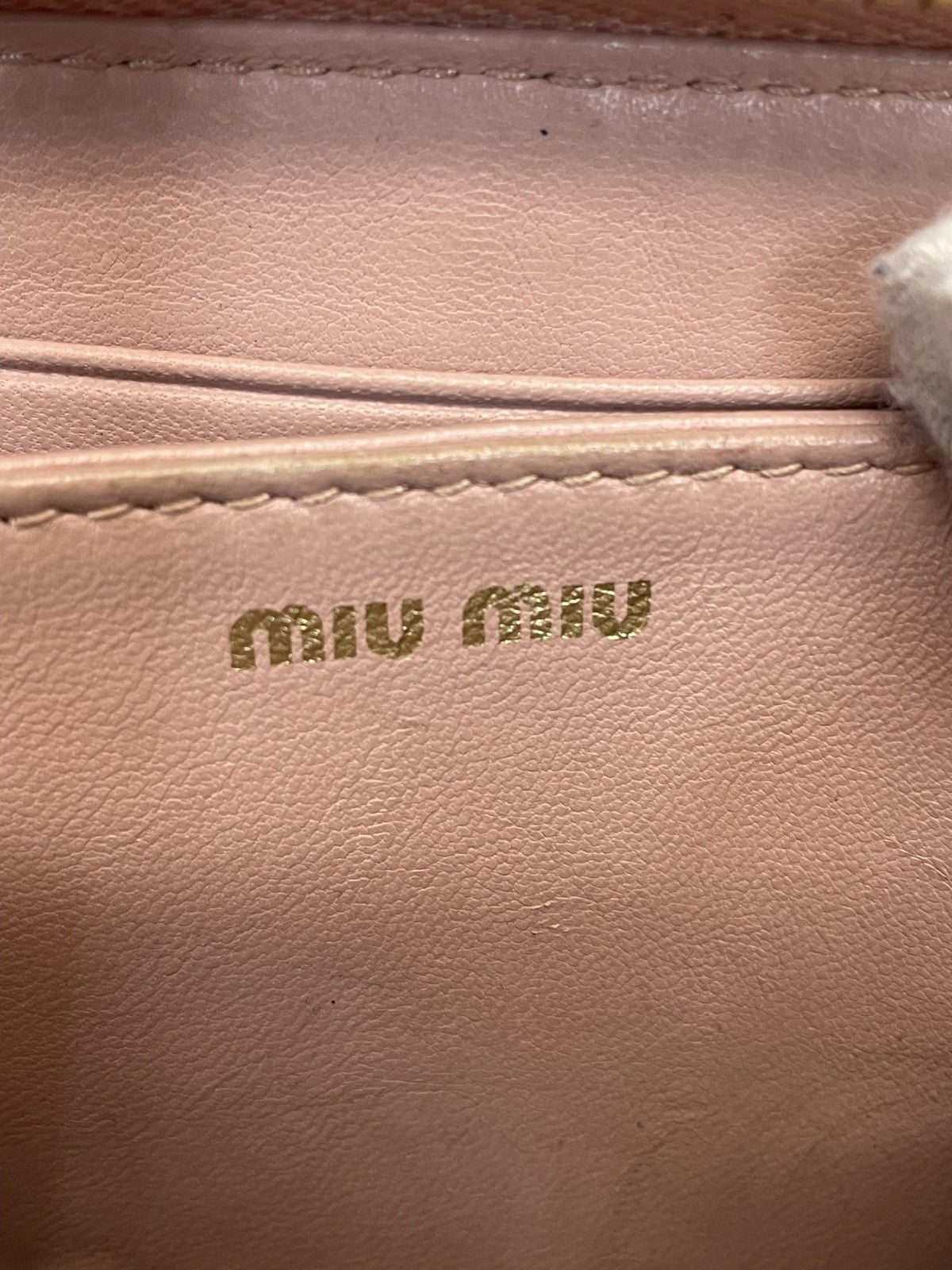 miumiu マテラッセ ラウンドジップ コインケース ピンク