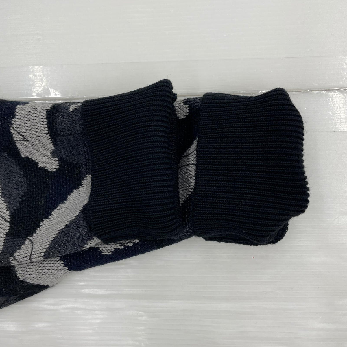 ニット LESHOMMES URBAN カモフラージュ (S) M