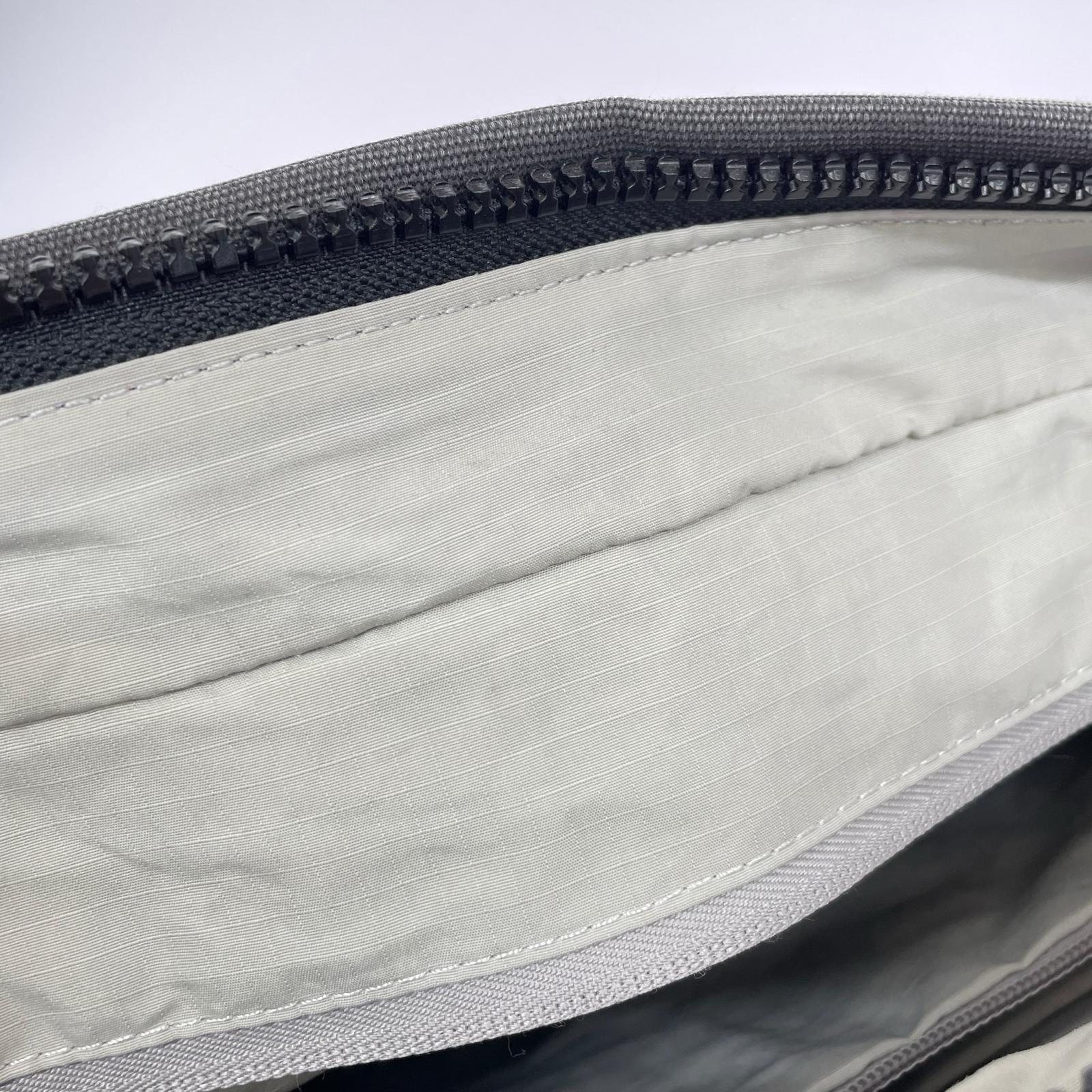 その他バッグ pacsafe 2WAYバッグ グレー グレー