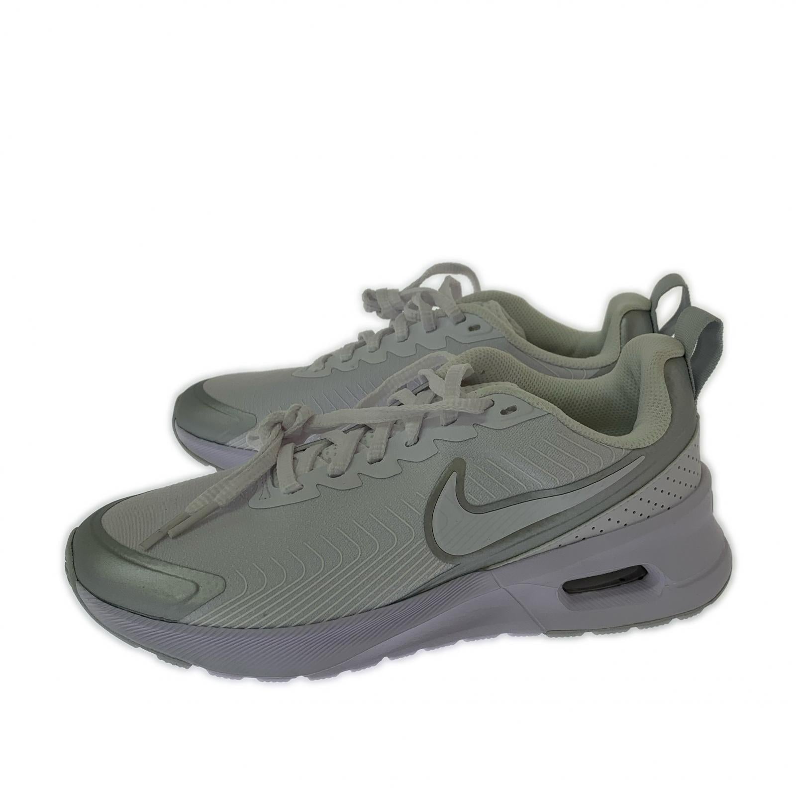 シューズ AIR MAX NUAXIS 24.0cm 白 24cm (US6 UK5 1/2 EU38) ホワイト