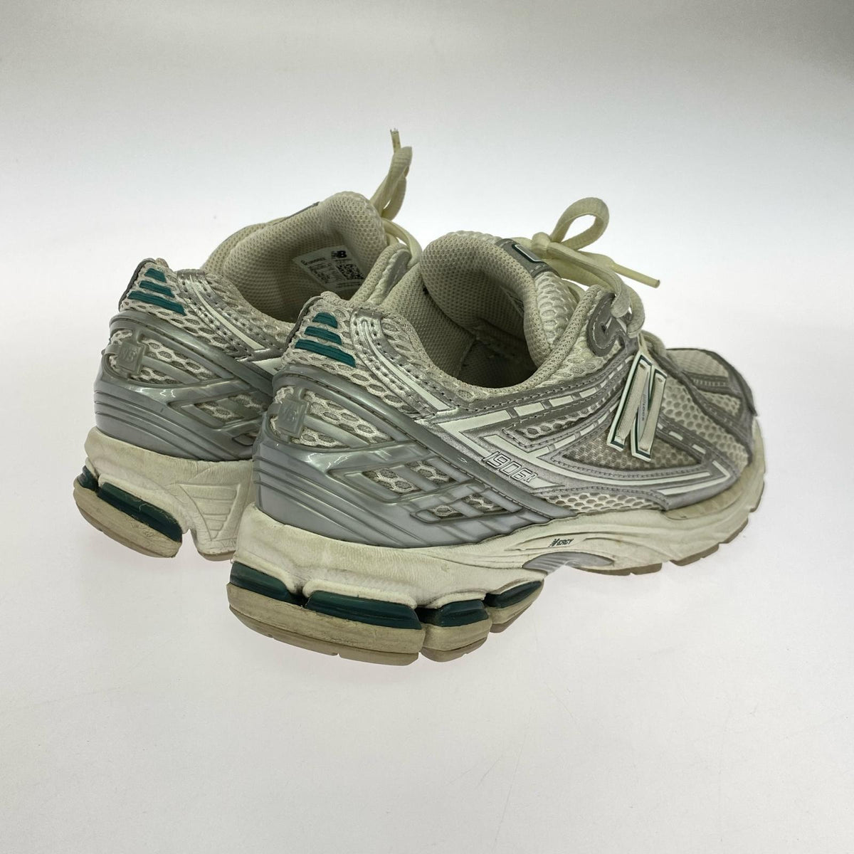 スニーカー M1906REE SILVER/WHITE 27cm 27cm (US9 UK8 1/2 EU44)