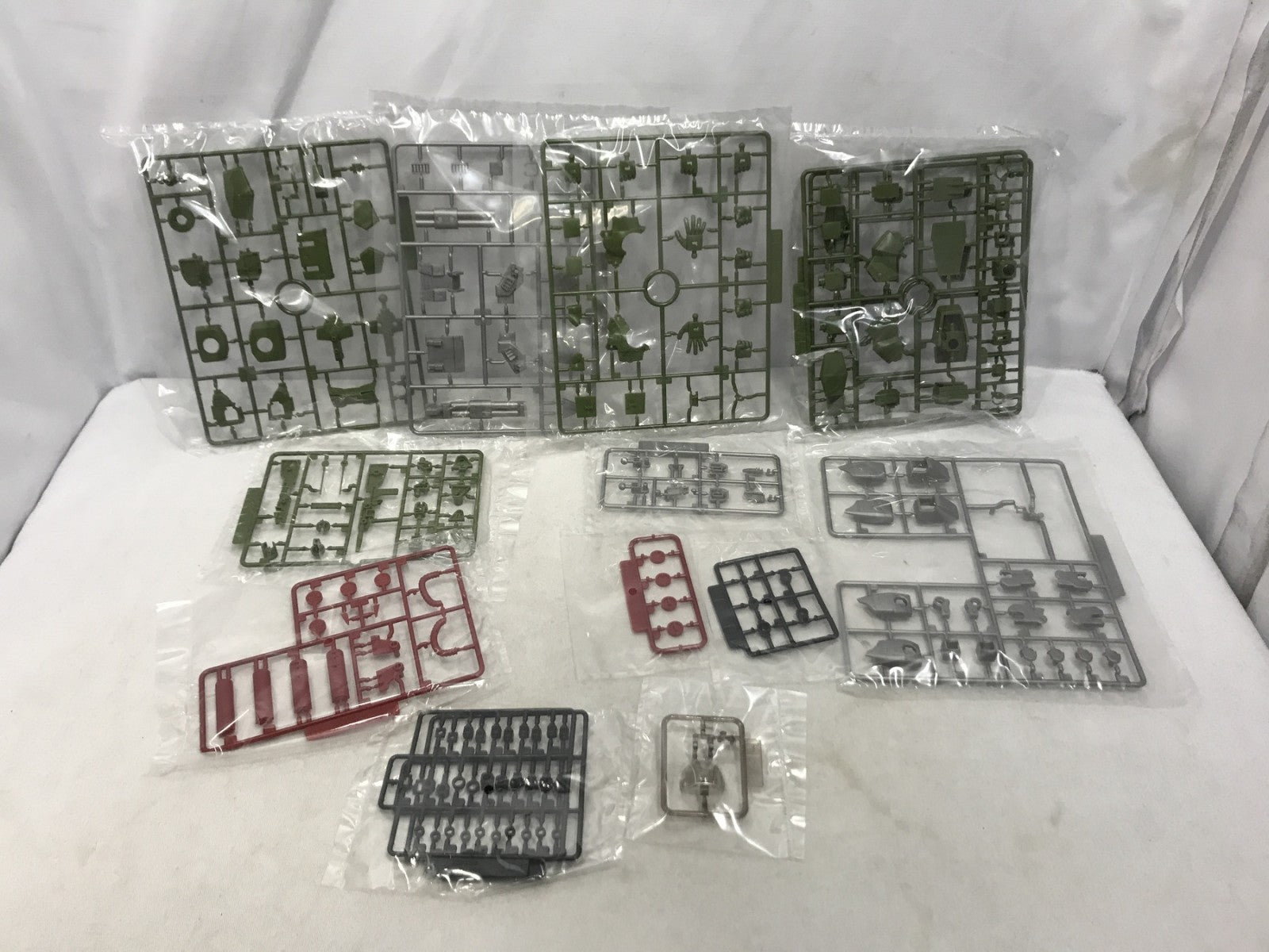 1/72 ソルティック H8 ラウンドフェイサー 強化型ザック装着タイプ その他ロボットプラモ