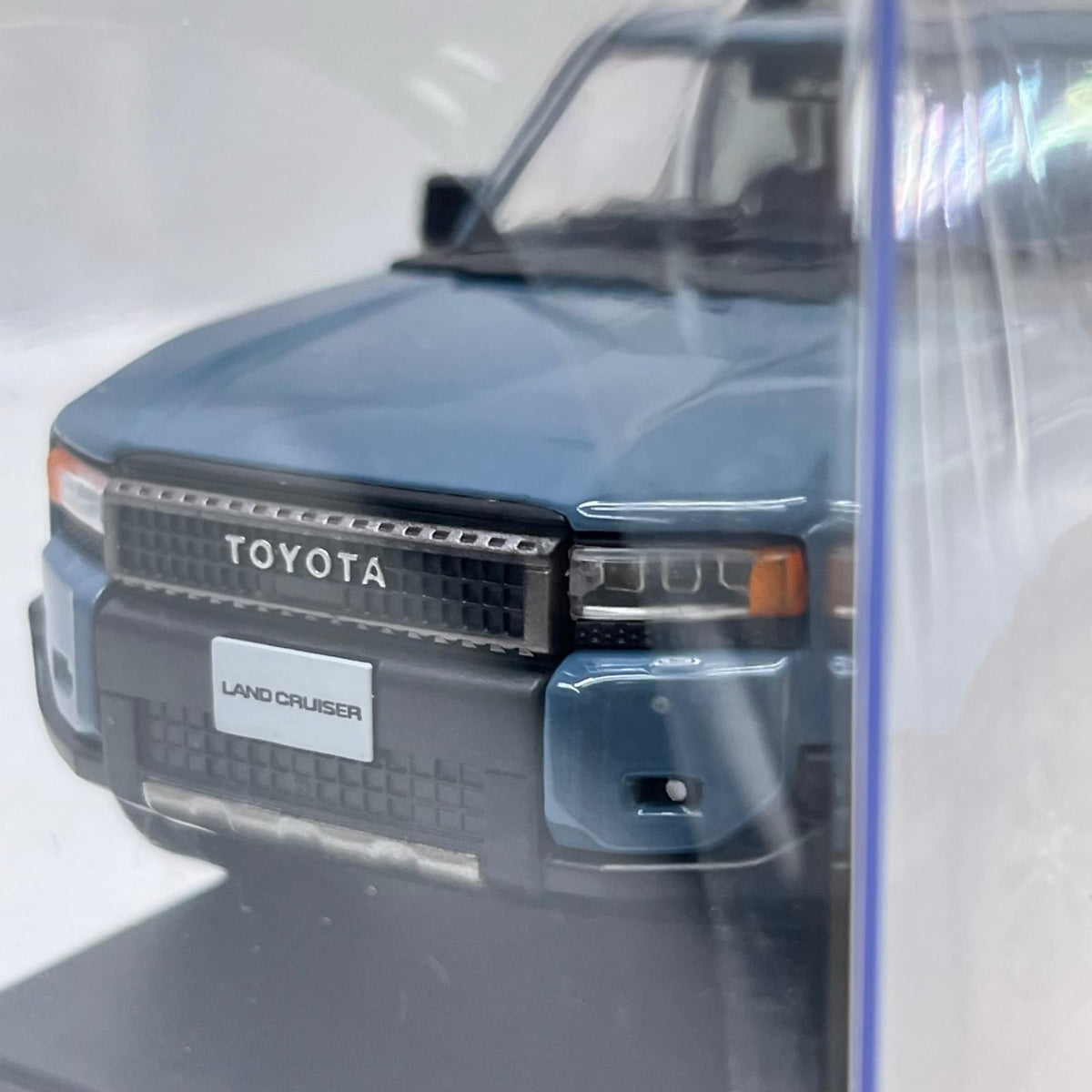 1/30 ランドクルーザー ⑤8X0 スモーキーブルー 1/30スケール カラーサンプルミニカー カラーサンプル