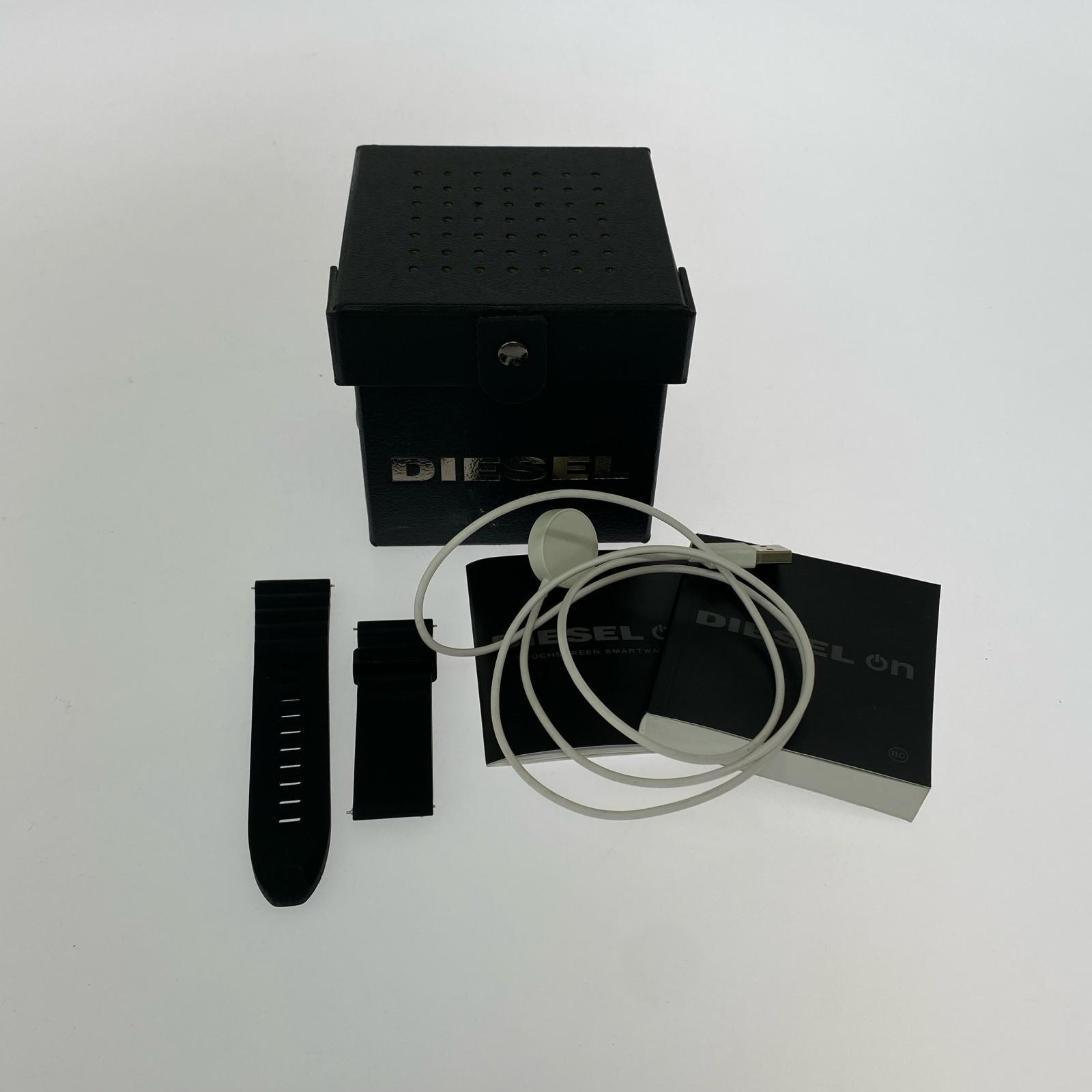 腕時計 On FULL GUARD 2.5 スマートウォッチ