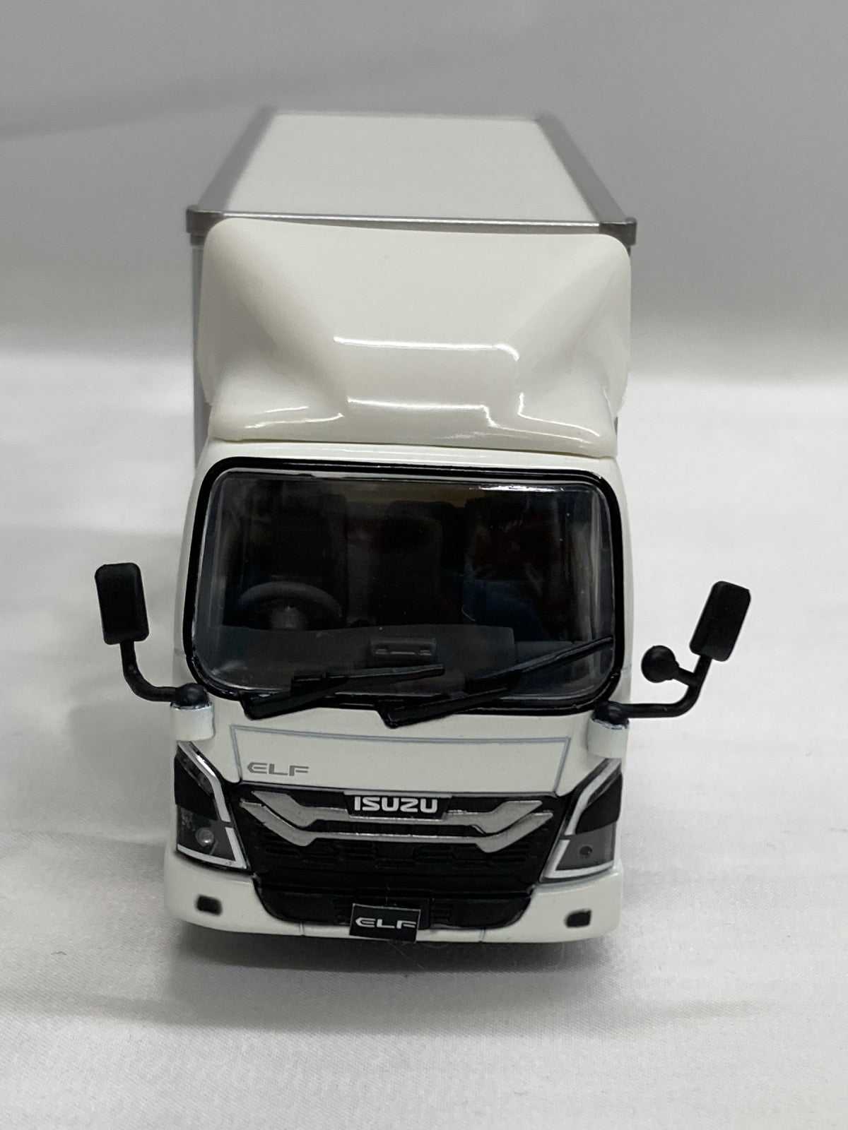 1/43 ISUZU ELF スケールカー