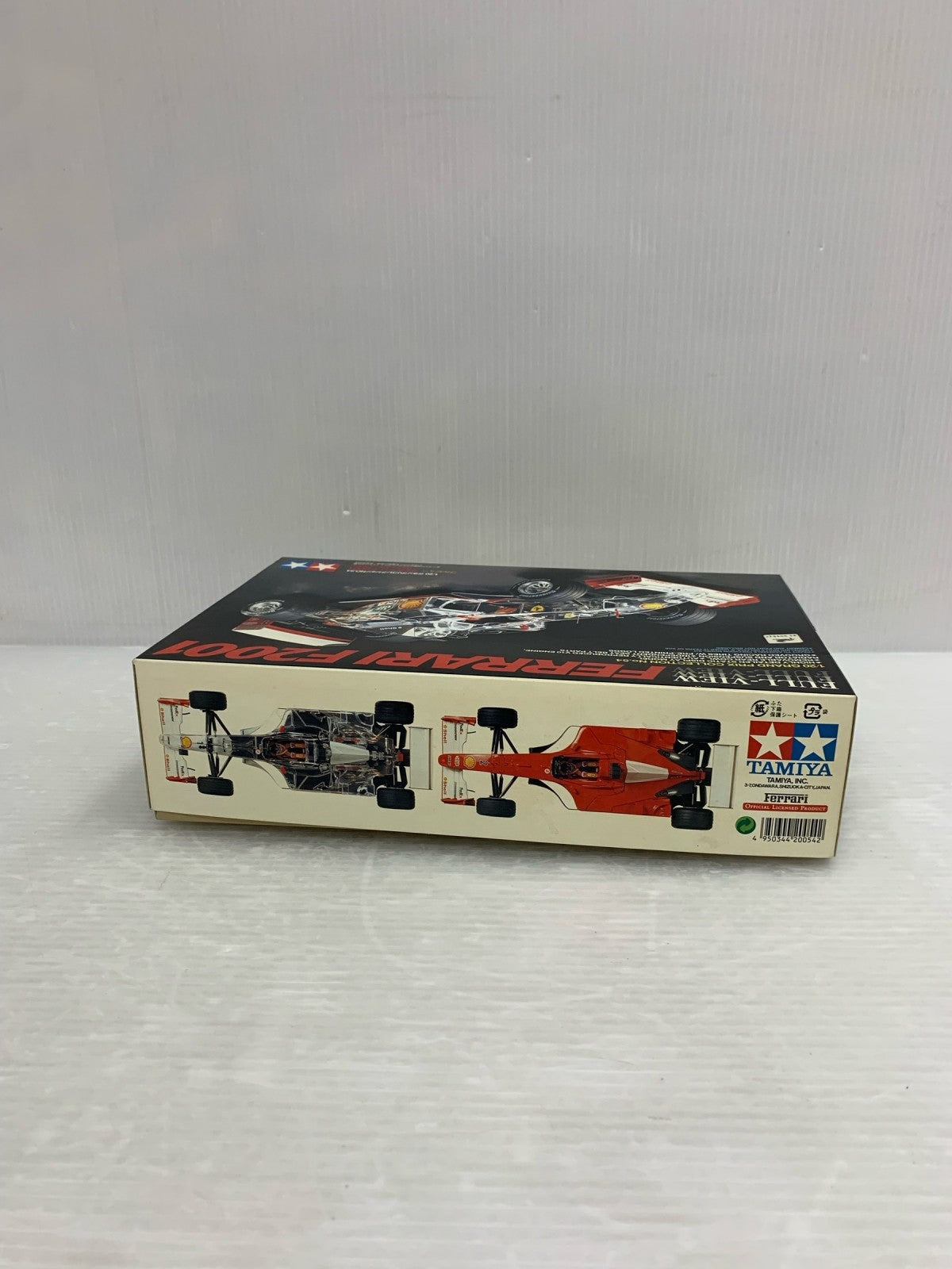 タミヤ1/20フルビューフェラーリF2001 カープラモ・ミニ四駆