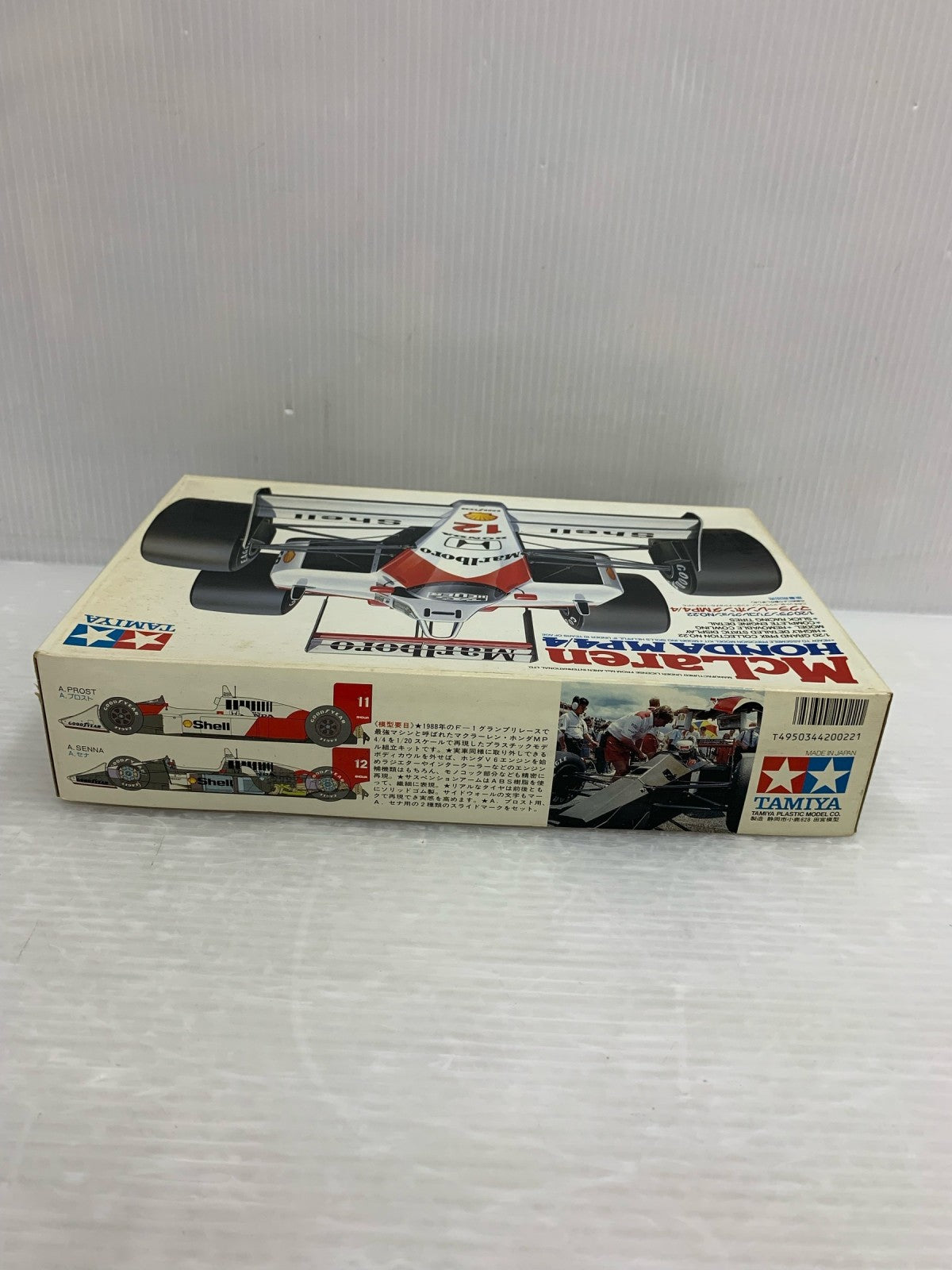 1/20 マクラーレン ホンダ MP4/4 マールボロVer. カープラモ・ミニ四駆