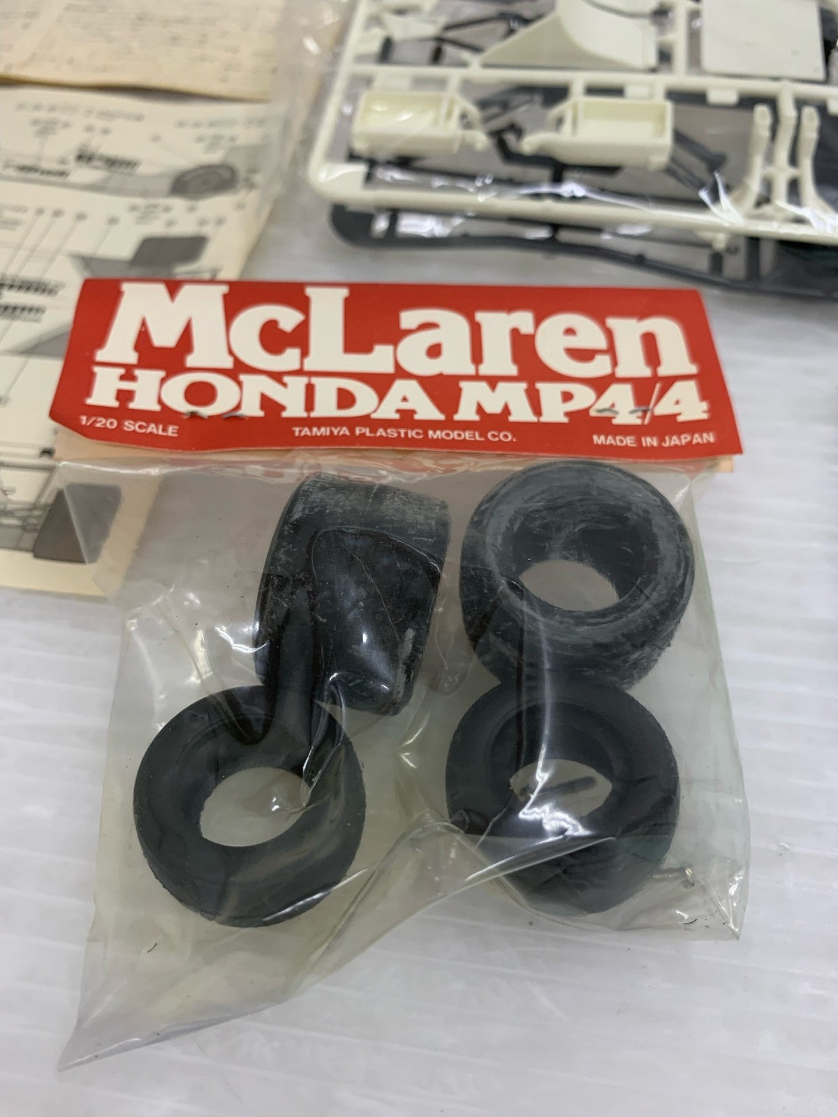 1/20 マクラーレン ホンダ MP4/4 マールボロVer. カープラモ・ミニ四駆