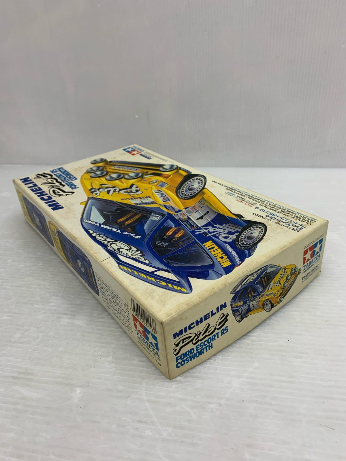 1/24 ミシュランパイロット フォードエスコートRS コスワース カープラモ・ミニ四駆
