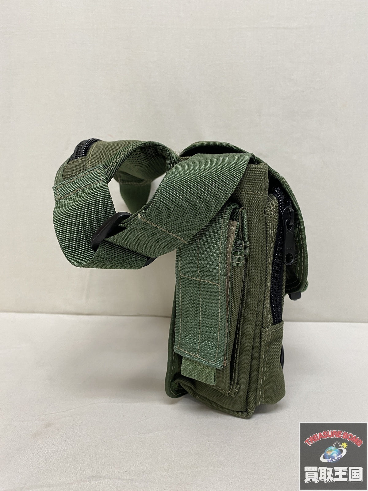 MAGFORCE ウエストポーチ カーキ ガン