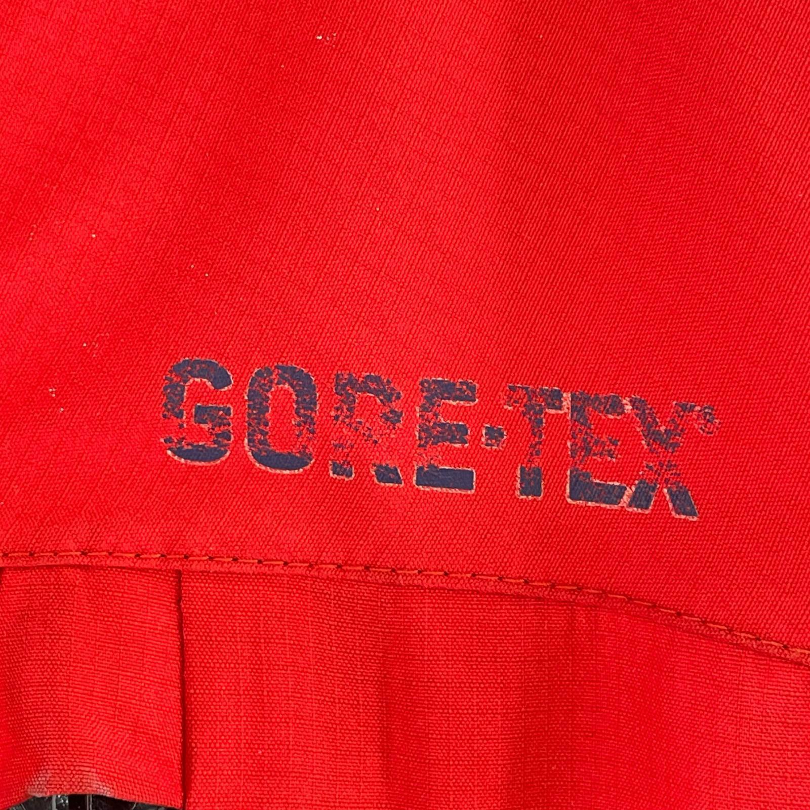 ブルゾン RIVALLEY GORE-TEX L レッド