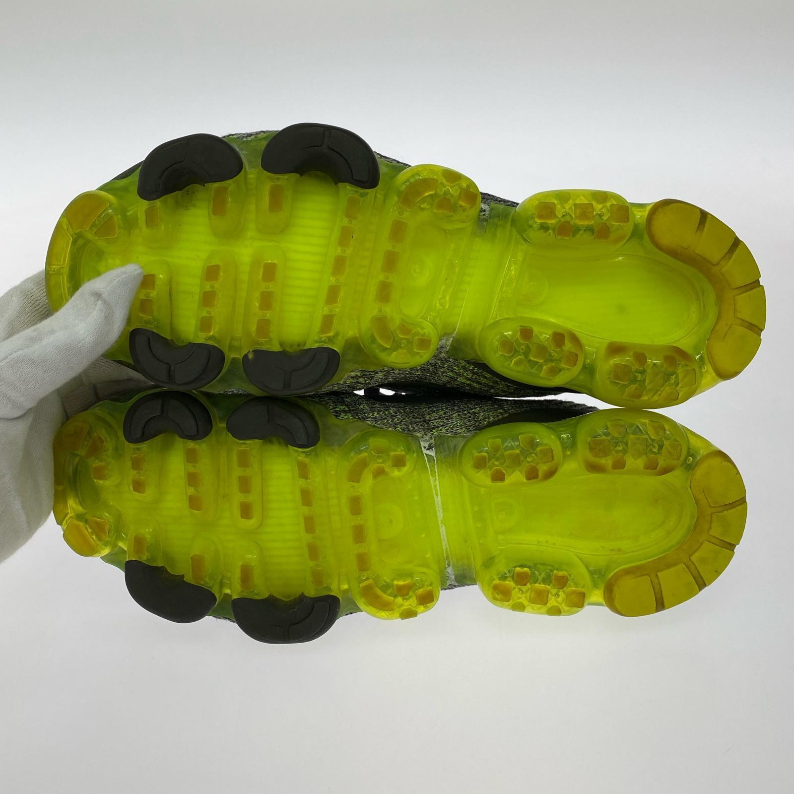 スニーカー Air VaporMax Flyknit 3 Gunsmoke Volt (28.0) AJ6900-039 28cm (US10 UK9 1/2 EU46)