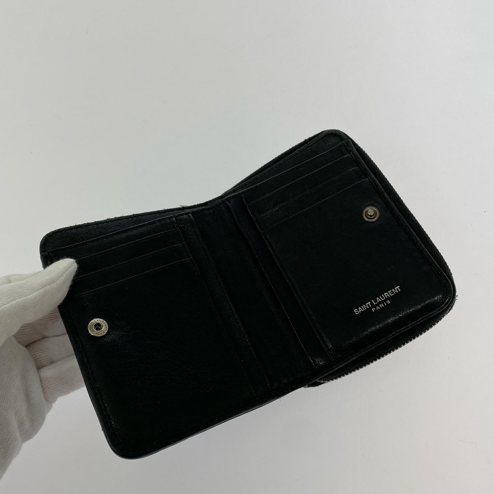 二つ折り財布 ブラック