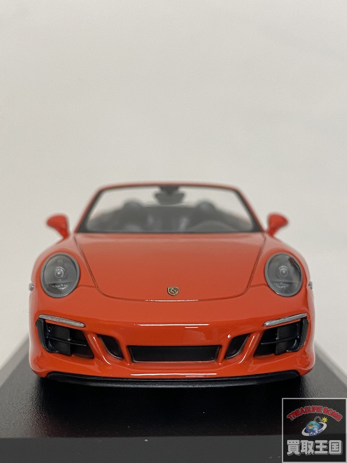 Porsche 911 Carrera 4GTS Cabriolet スケールカー