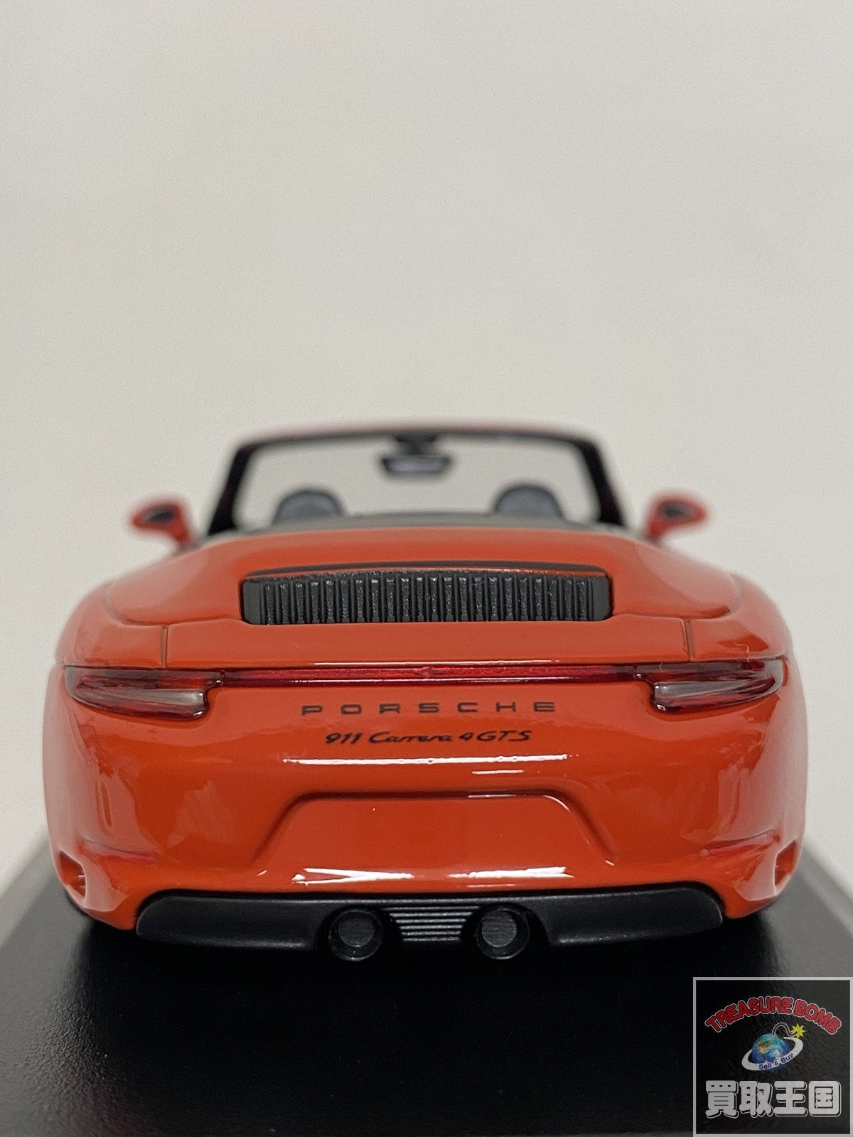 Porsche 911 Carrera 4GTS Cabriolet スケールカー