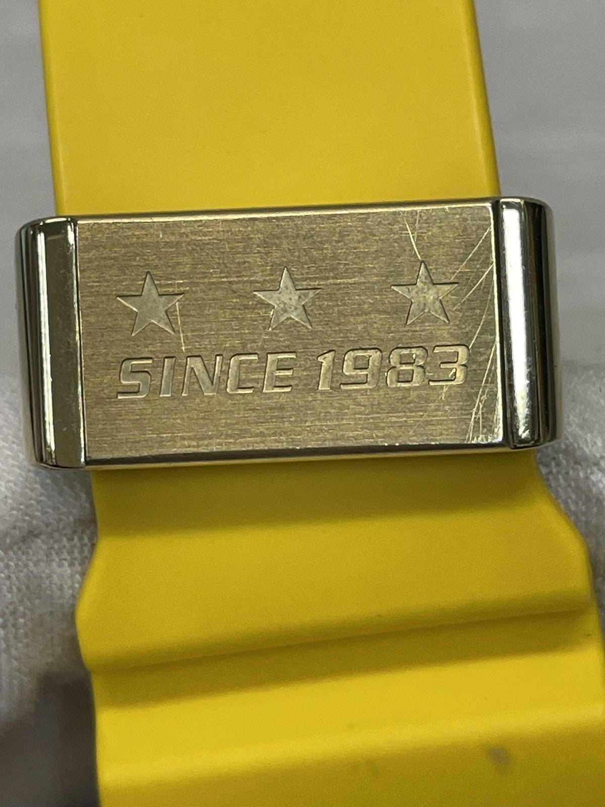 腕時計 CASIO G-SHOCK GD-X6930E 30周年記念 ライトニングイエロー 腕時計