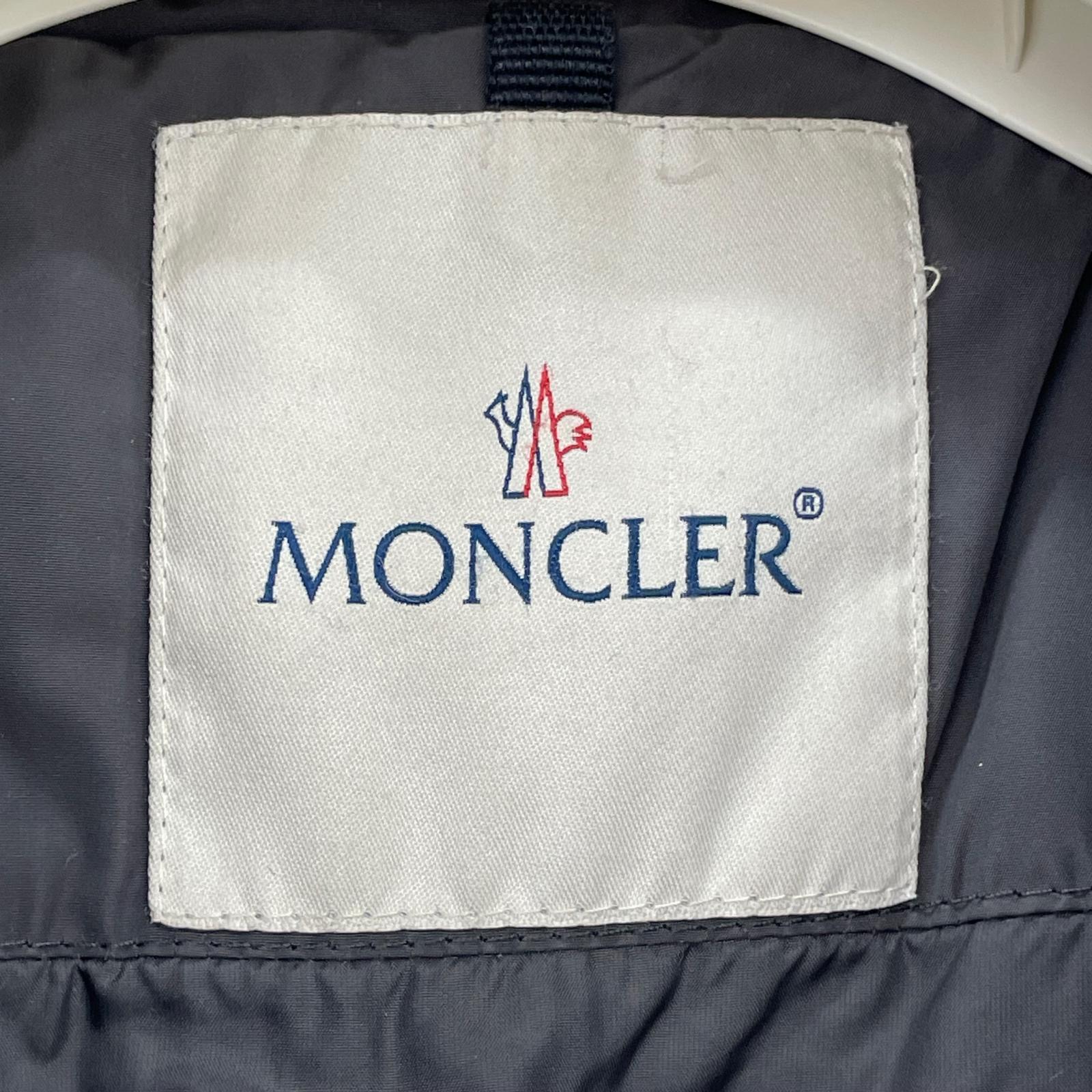 ダウンジャケット MONCLER ダウンジャケット