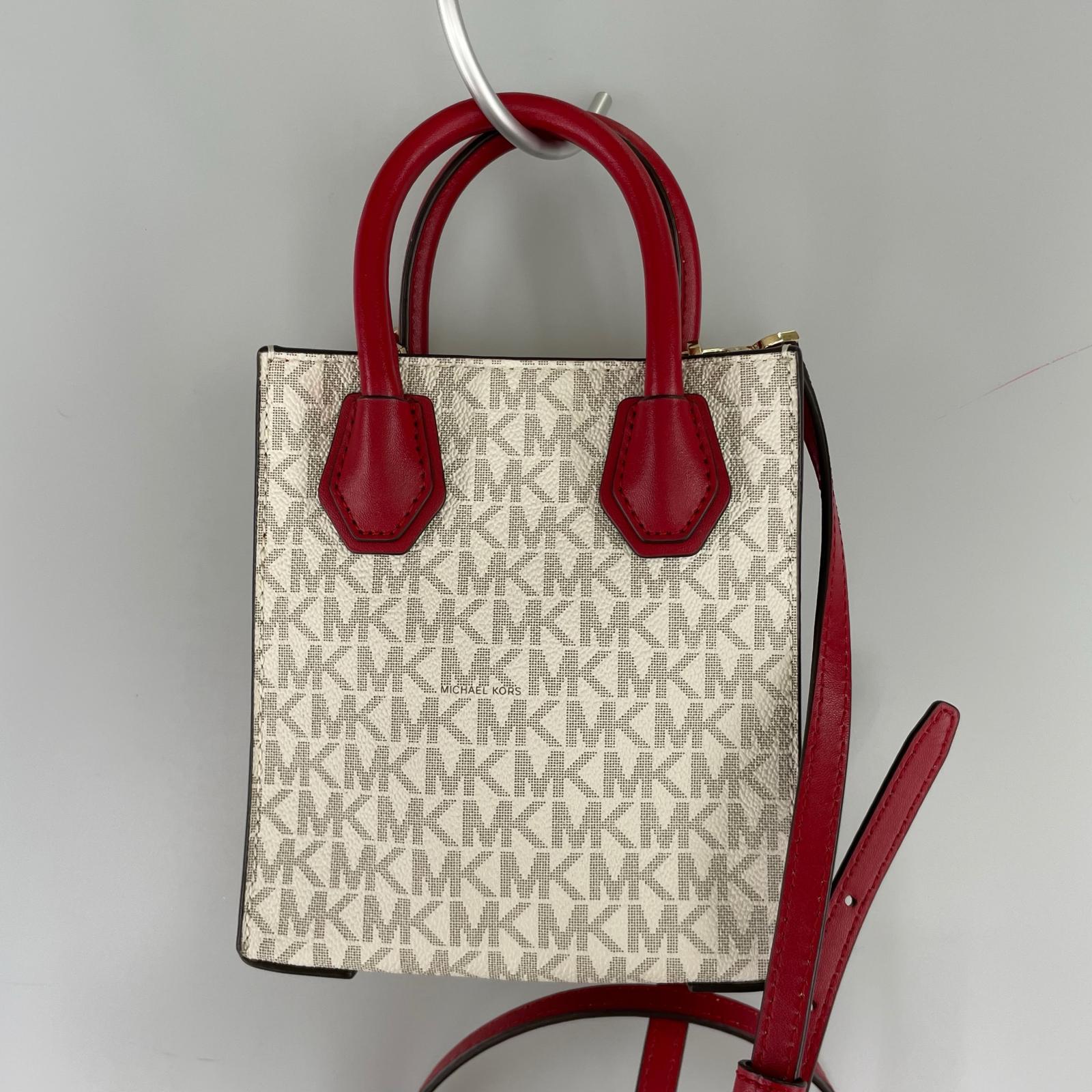 ショルダーバッグ シグネチャー 2WAY