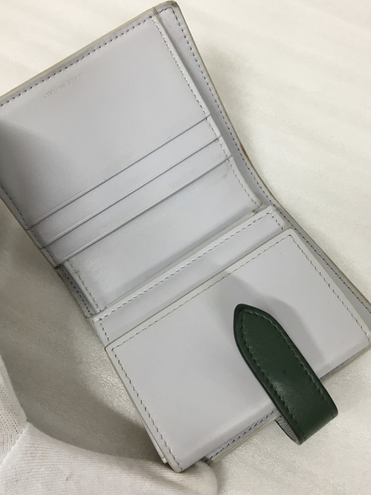 スモールストラップコンパクトウォレット
