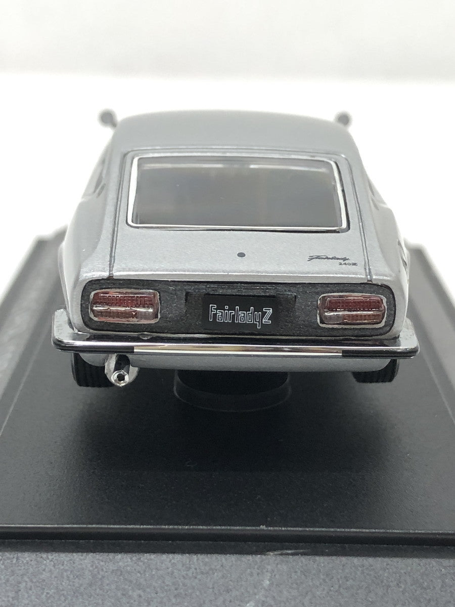 EBBRO 1/43 フェアレディ 1971 スケールカー