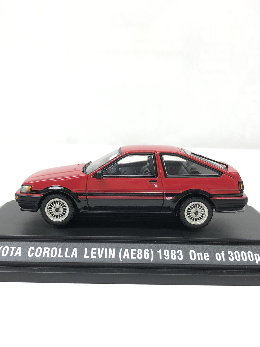 1/43 カローラ レビン AE86 スケールカー