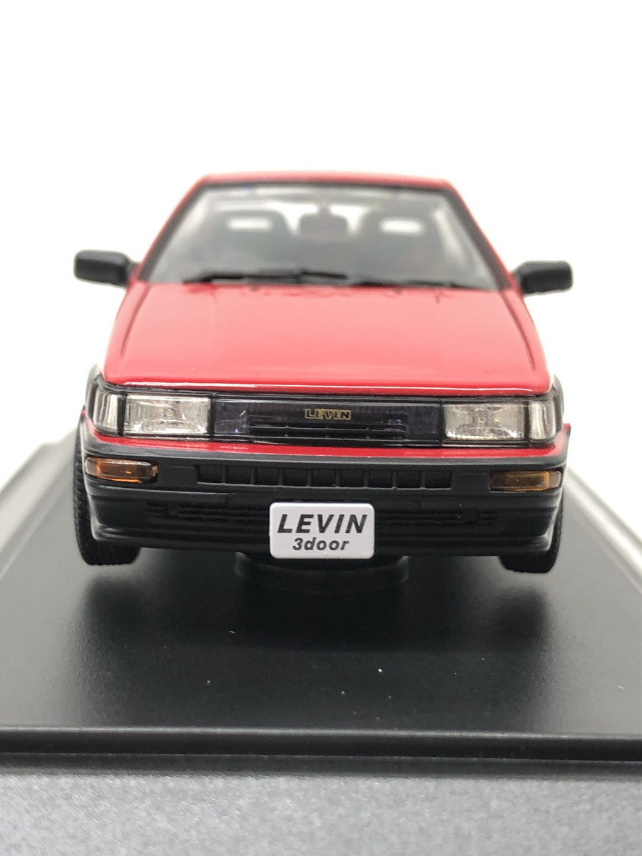 1/43 カローラ レビン AE86 スケールカー