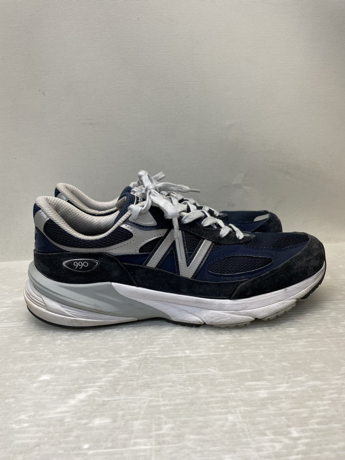 スニーカー M990NV6