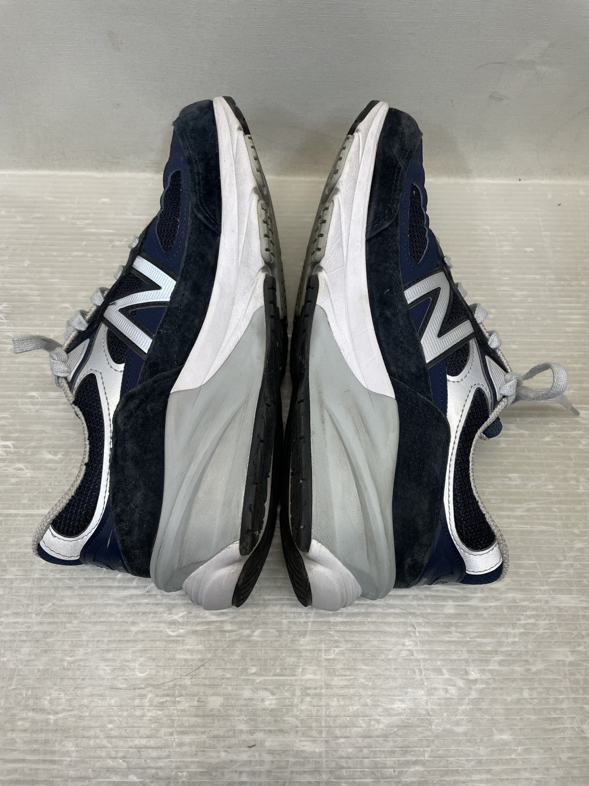 スニーカー M990NV6
